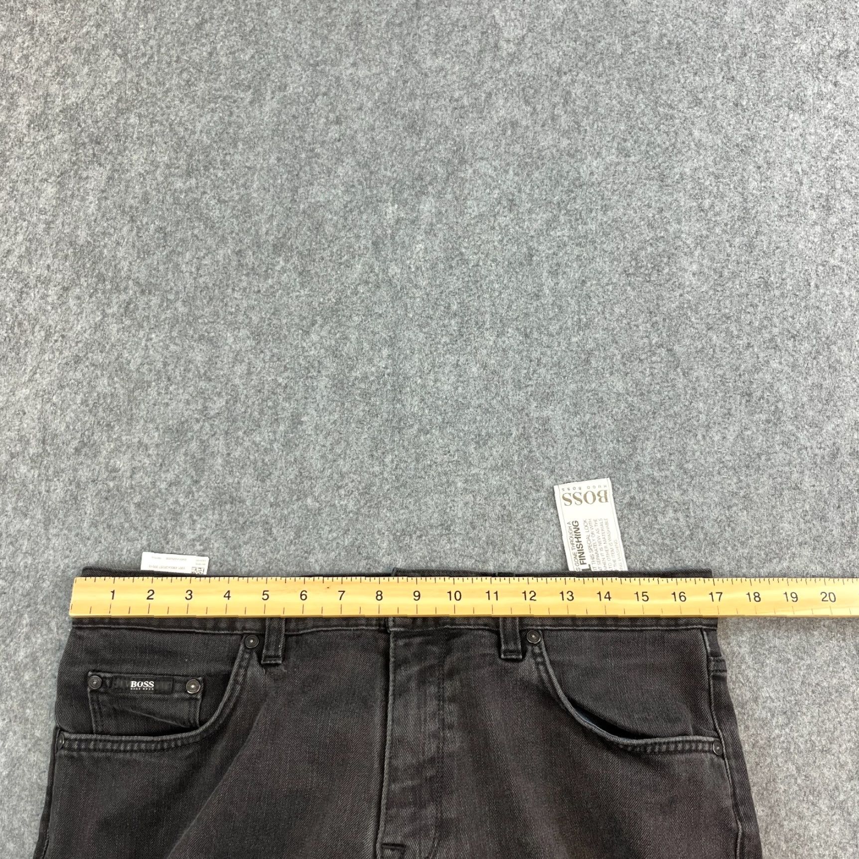 Hugo Boss HUGO BOSS Jeans Maine 1 Regular 34 Dark Wash Black Faded Stretch Denim 5-Pocket Men Mens Tapered Waist 34 Inside Leg 32 Vintage No Size US 34 / EU 50 - 6 Thumbnail
