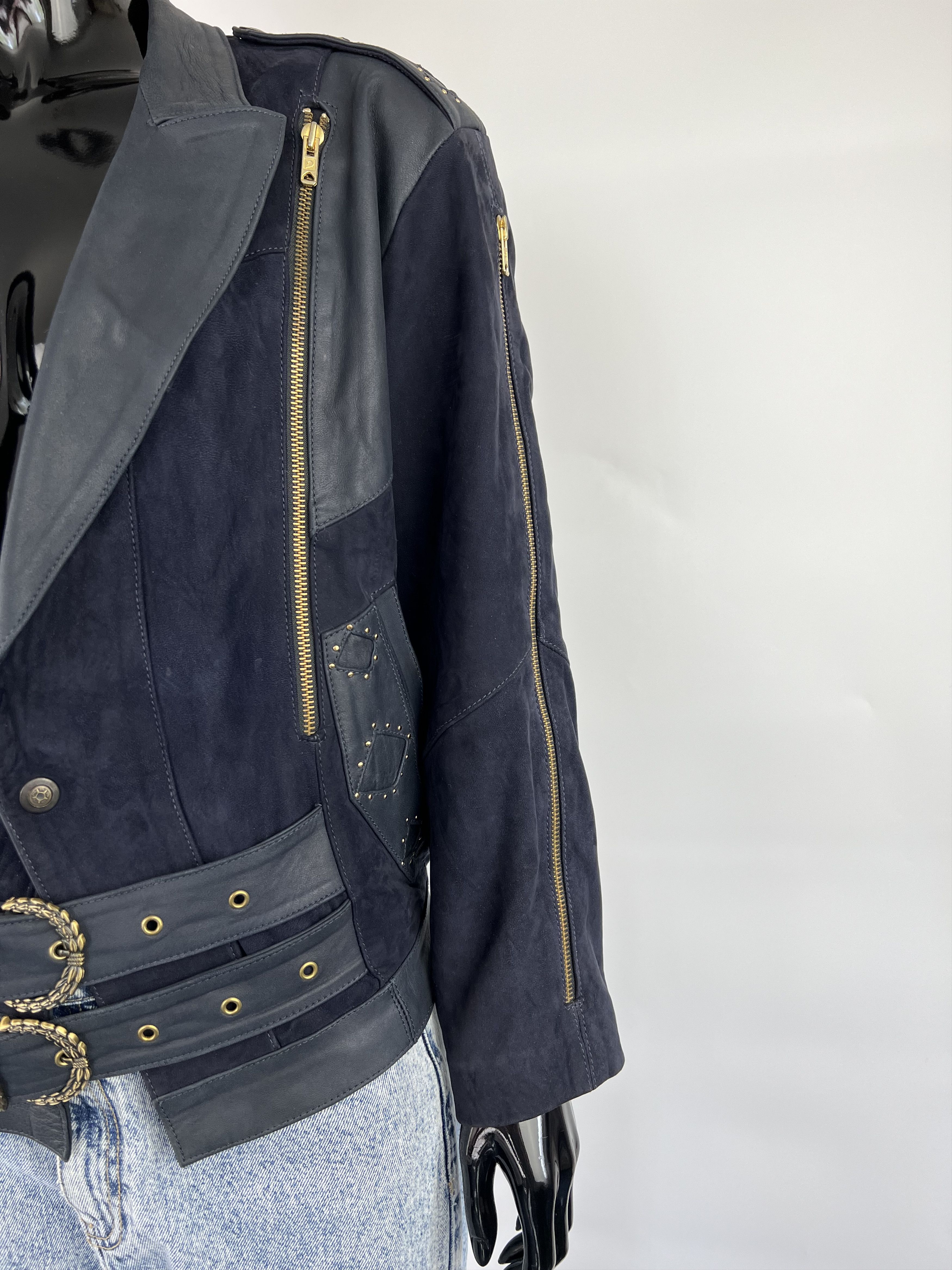 Designer × Vintage Rare Vtg Antonio Sampol Bergamo Suede Leather Jacket M Size M / US 6-8 / IT 42-44 - 6 Thumbnail