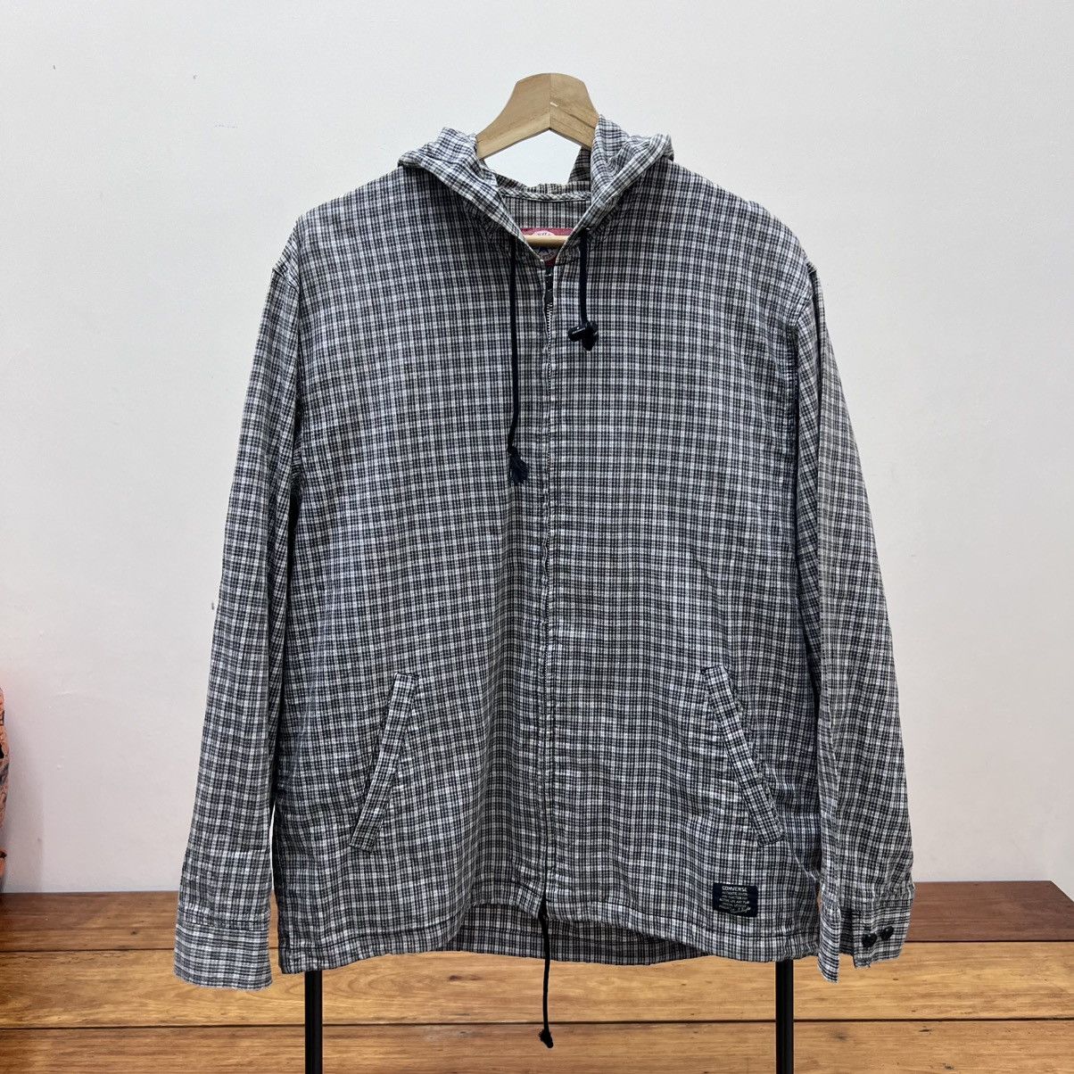 Converse Vintage Converse Checkered Zip Hoodie Jacket Lightweight Size US L / EU 52-54 / 3 - 1 Thumbnail