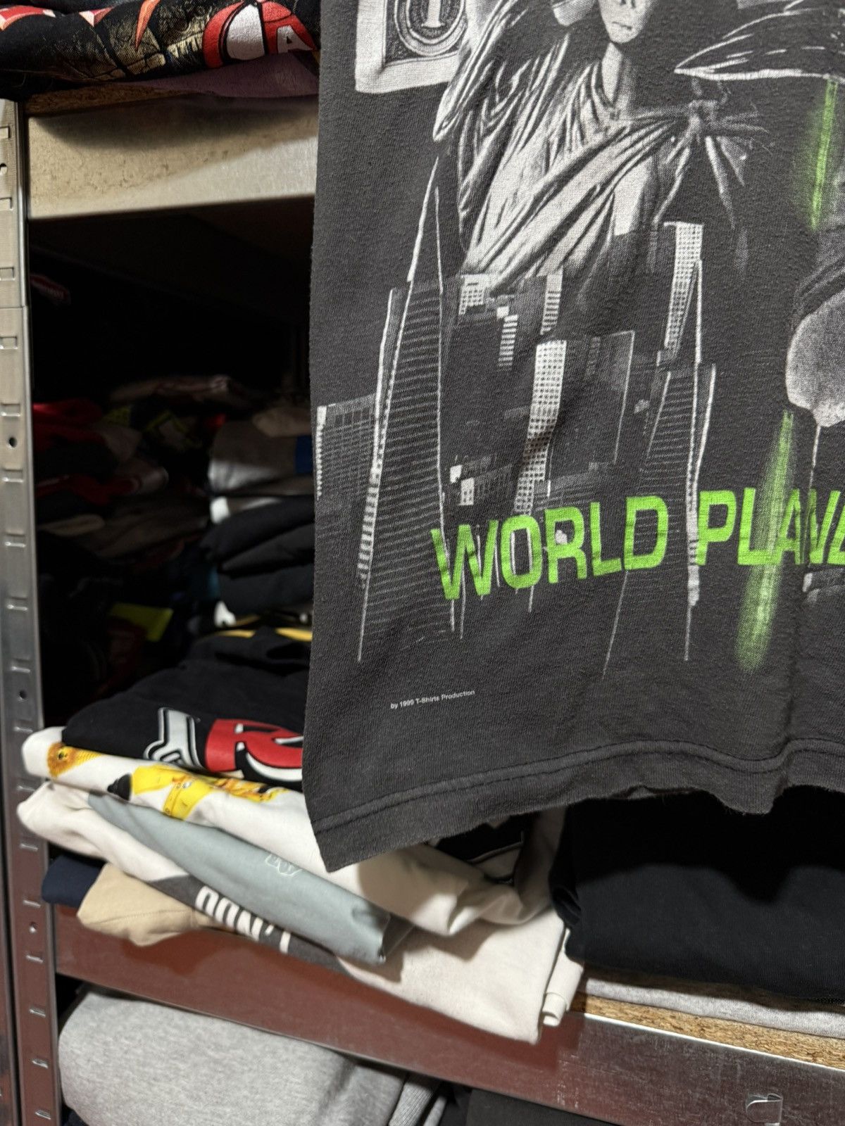 Vintage Vintage 1996 Alien Power World Planet 2030 T-Shirt Y2K Hype Size US L / EU 52-54 / 3 - 5 Thumbnail