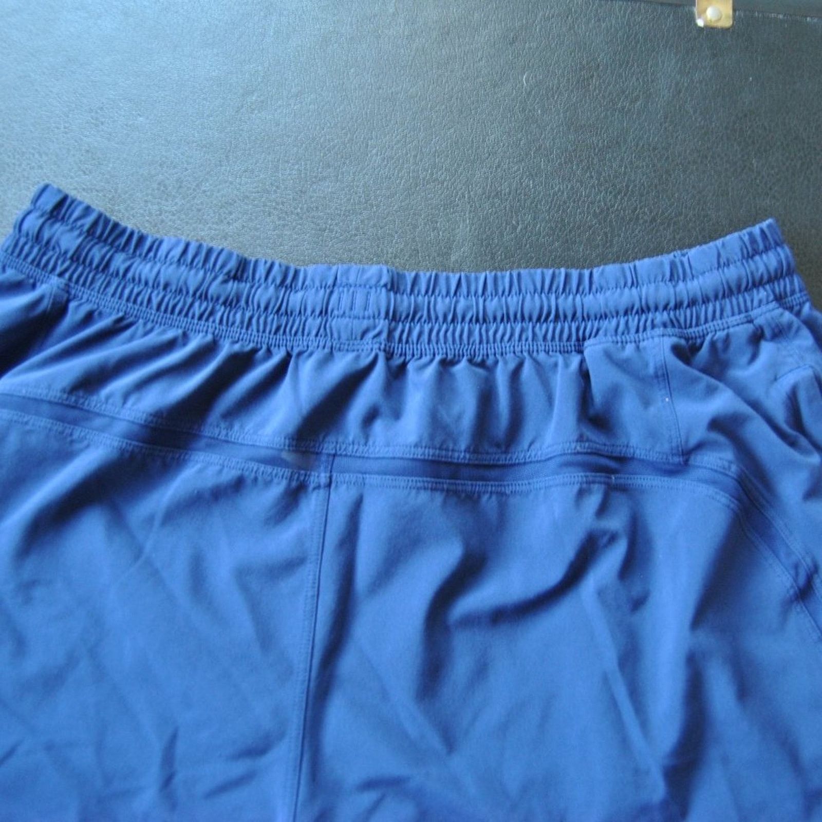 Lululemon Lululemon Large Blue Athletic Shorts Size US 28 / EU 44 - 7 Thumbnail