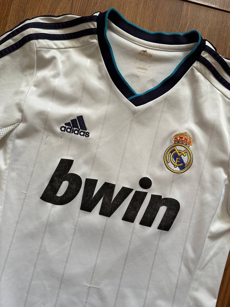 Adidas Real Madrid RamosJersey — Adidas / Bwin E— Archive Football Size US S / EU 44-46 / 1 - 2 Thumbnail