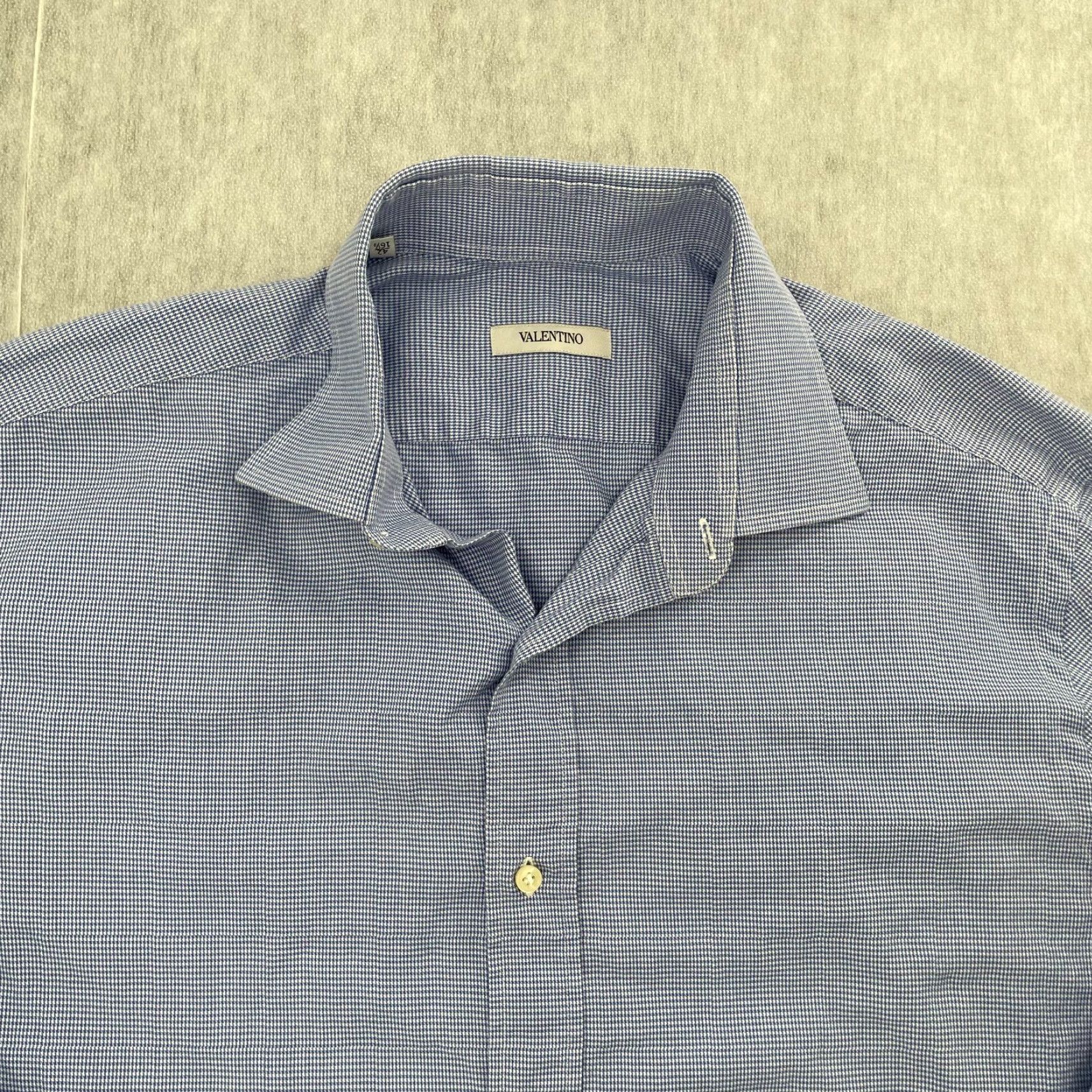 Valentino VINTAGE Valentino Shirt Men Long Sleeve Button Up Houndstooth Blue Italy 16.5 Mens Size US L / EU 52-54 / 3 - 3 Thumbnail