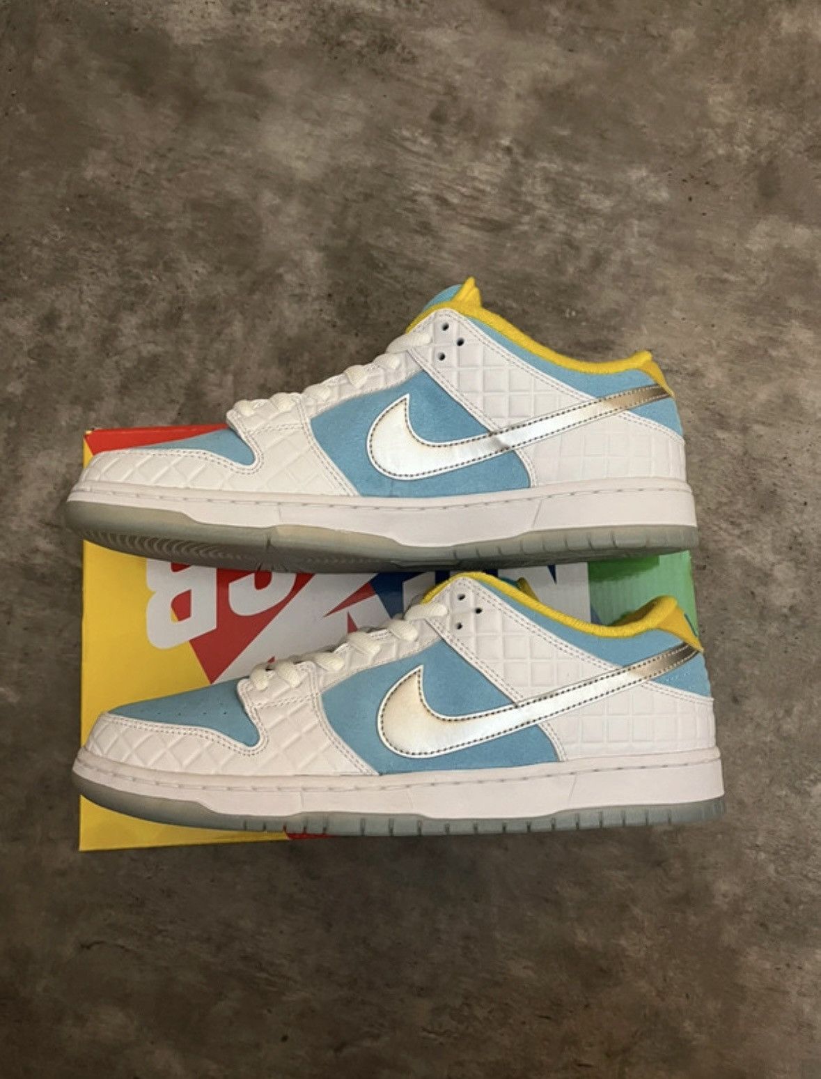 Nike SB Nike SB dunk low FTC lagoon pulse Size US 12 / EU 45 - 2 Thumbnail