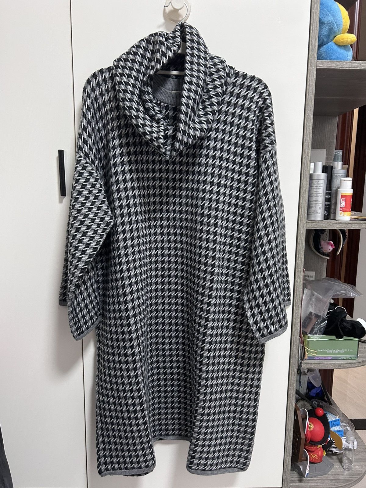 Hermes Hermès dress 100% cashmere with cowl houndstooth Size M / US 6-8 / IT 42-44 - 2 Thumbnail