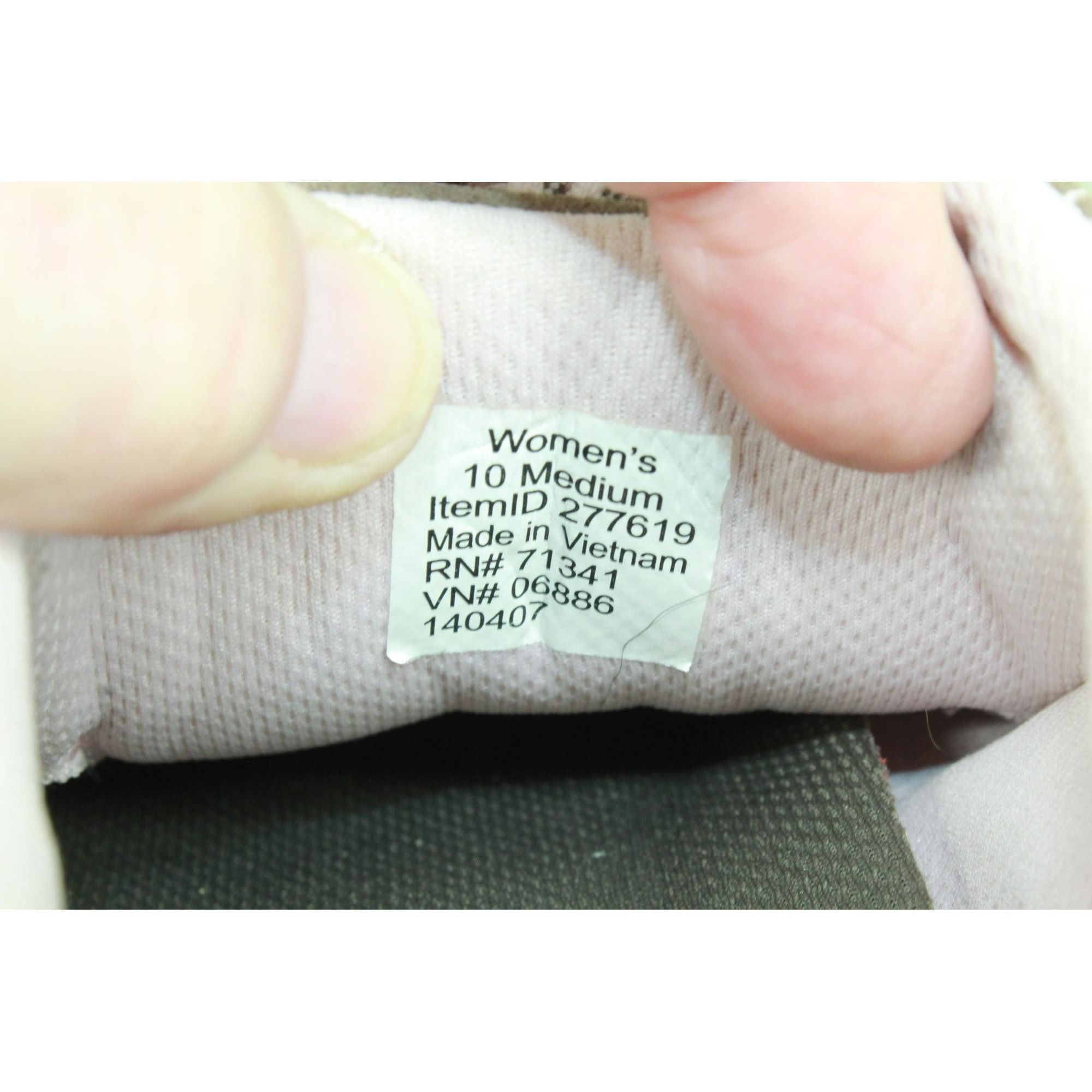 L.L. Bean LL Bean Women's Lace Up Casual Sneaker Shoes Size US 10 / IT 40 - 8 Thumbnail