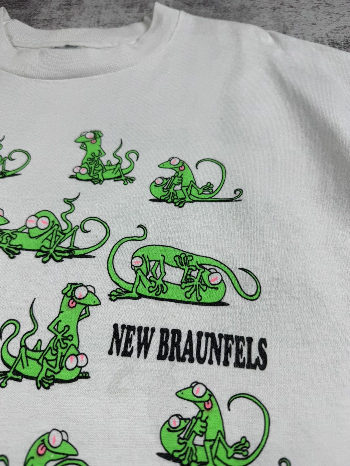 Vintage Kama Sutra Lizard Sex Positions New Braunfels T Shirt Tee Size US XL / EU 56 / 4 - 9 Thumbnail