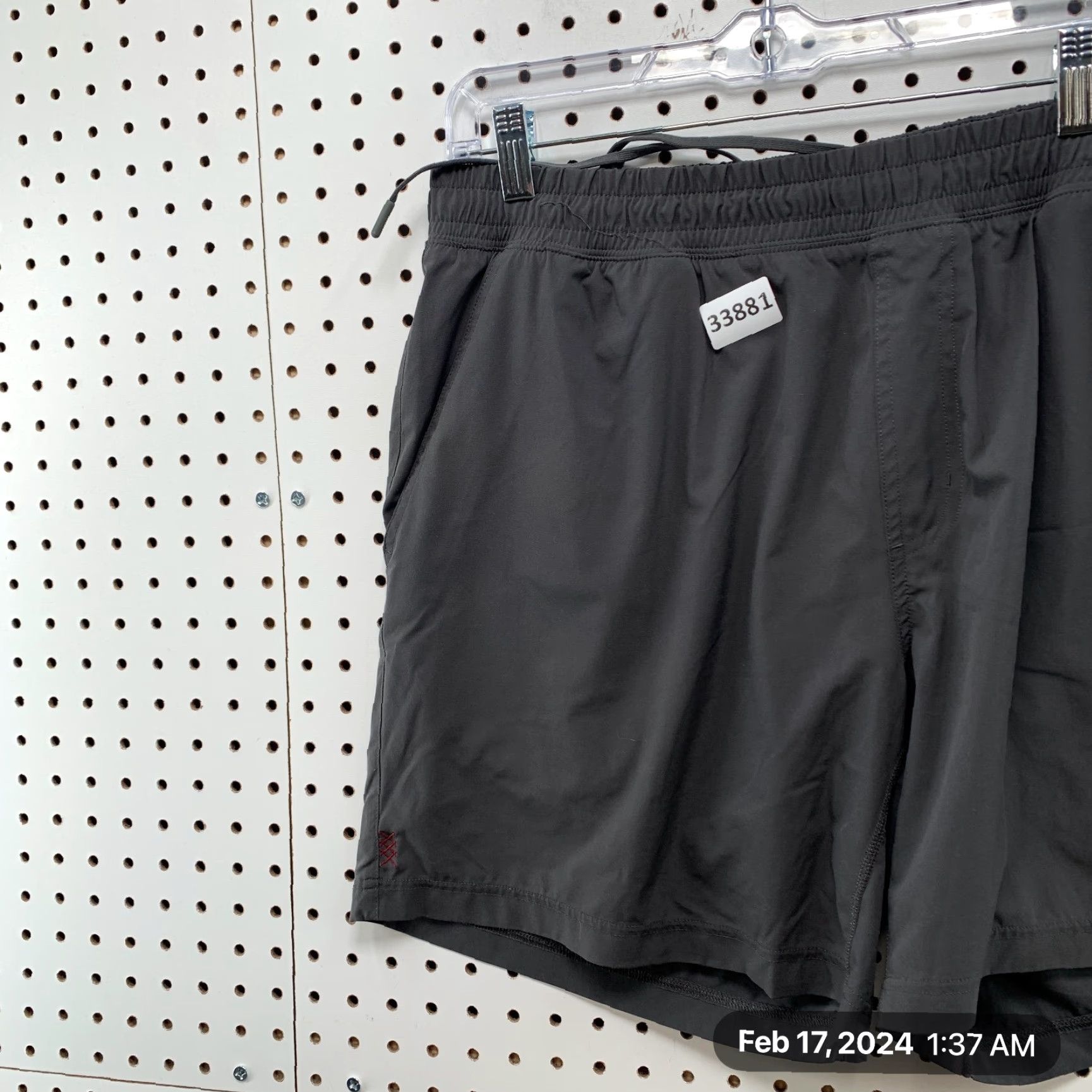 Rhone VINTAGE Rhone Active Shorts Mens 2XL Gray Workout Drawstring 36x6 Size US 39 - 2 Thumbnail