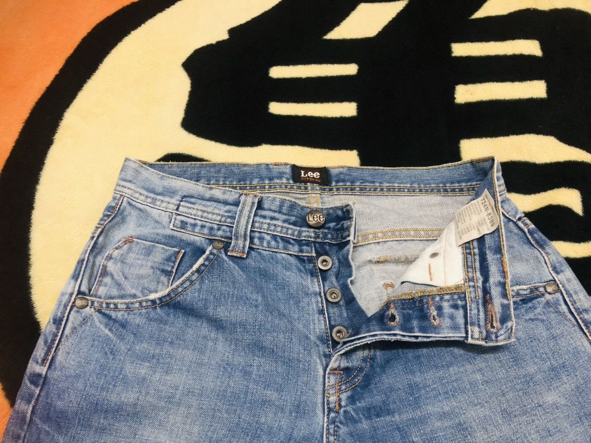 Lee Distressed Lee jeans Size US 30 / EU 46 - 4 Thumbnail
