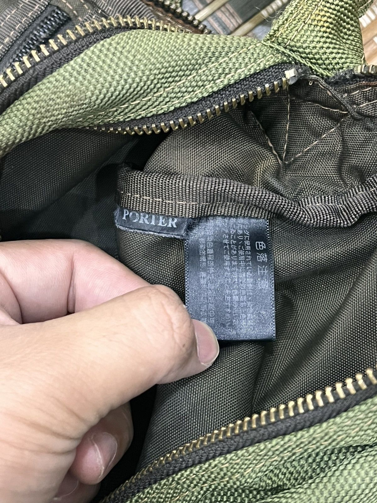 Porter Porter International Stain & Worn Messenger Bag Size ONE SIZE - 11 Thumbnail