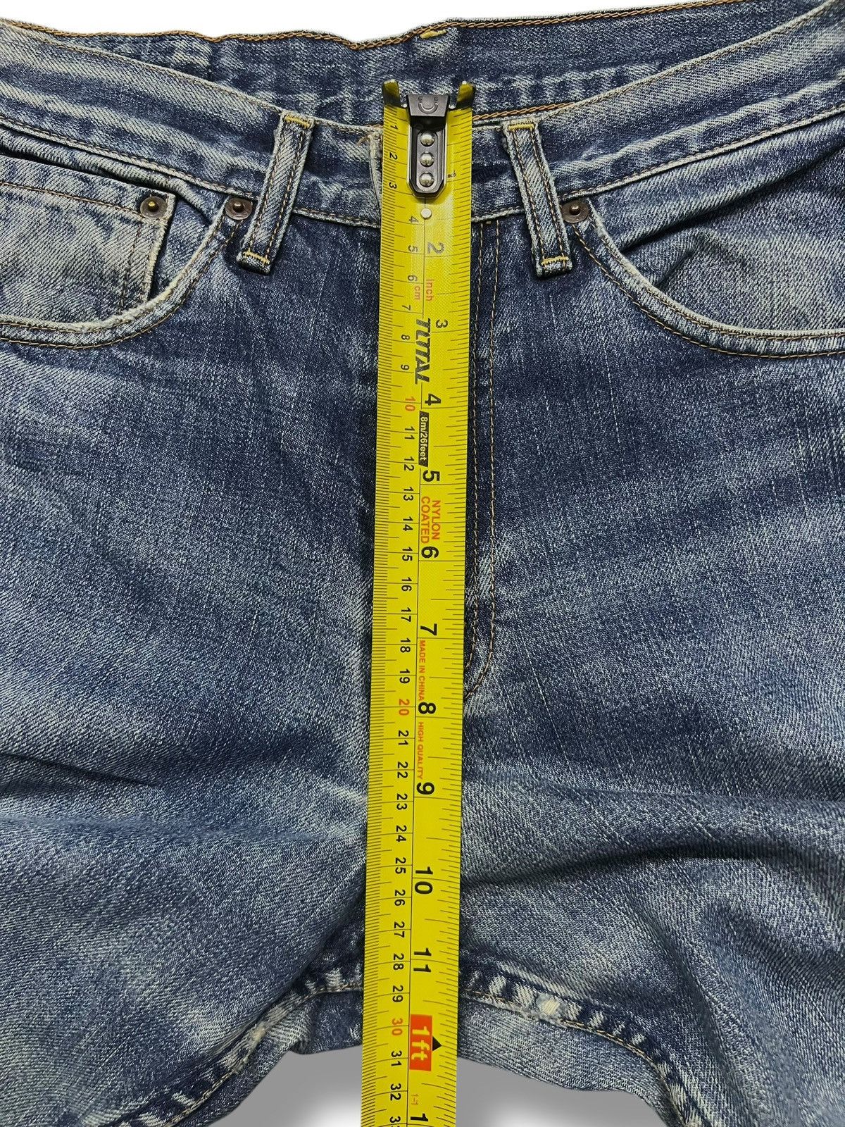 Baggy Vintage 90s Levi’s 504 japan - Faded Wash, Distressed