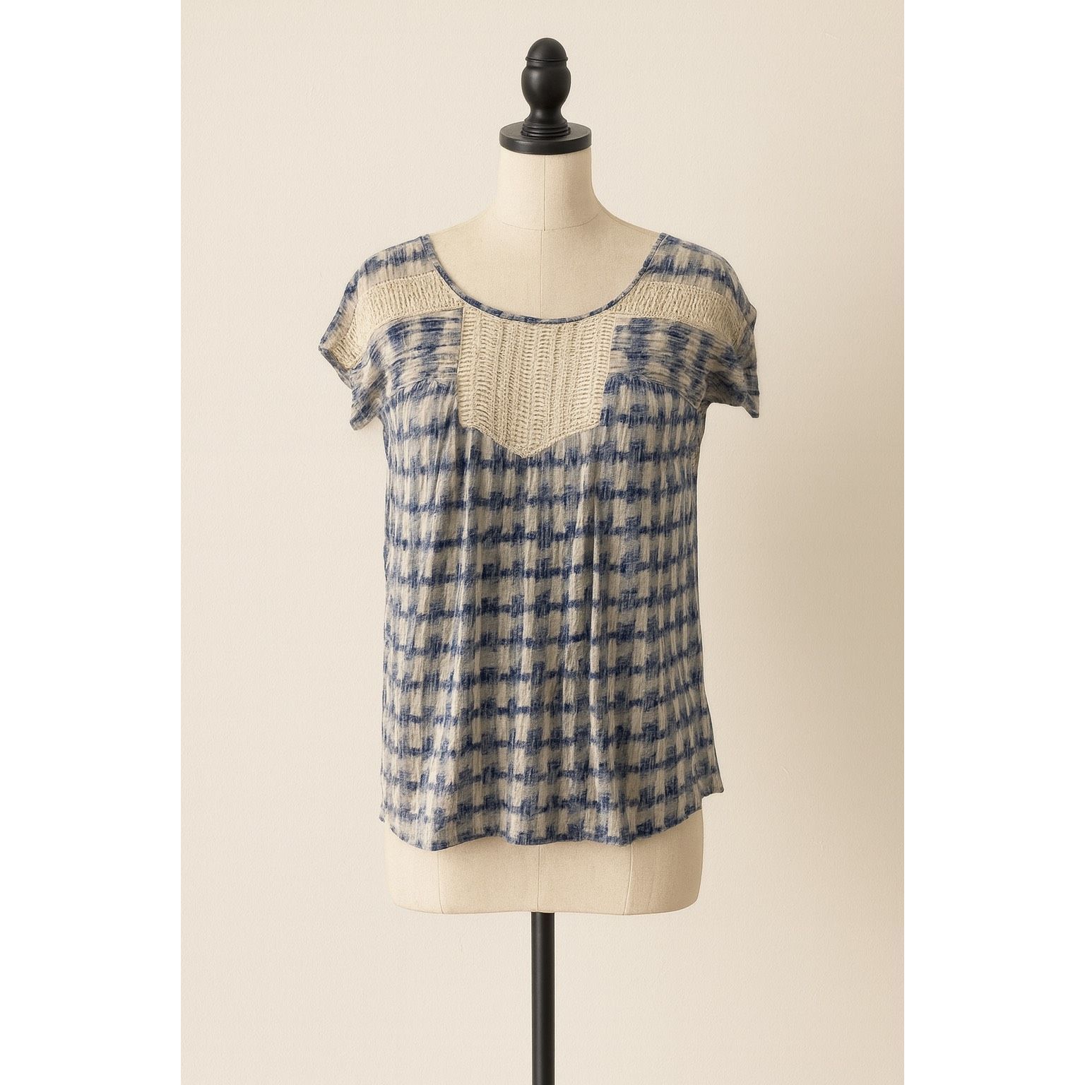 Lucky Brand Lucky Brand XS Blue & White Short Sleeve Blouse – Crochet Tr Size XS / US 0-2 / IT 36-38 - 1 Thumbnail