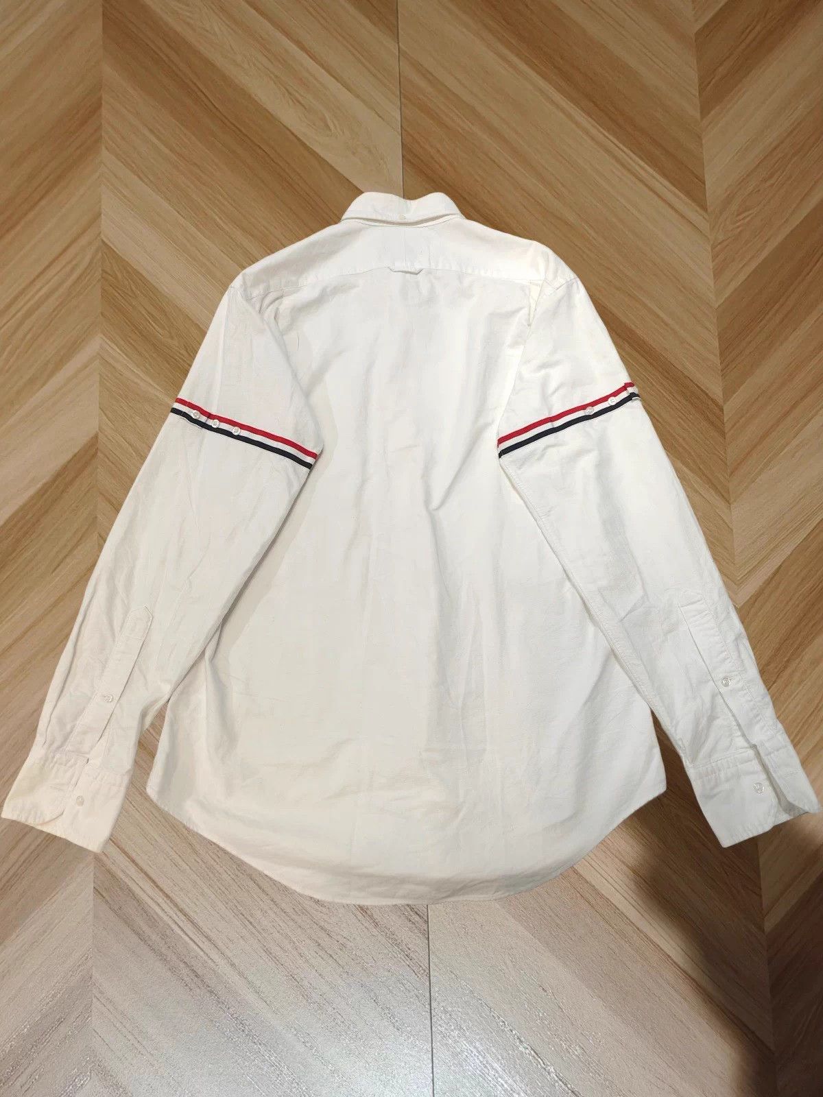 Thom Browne Thom Browne Double Cuff Logo Shirt 4 Size US L / EU 52-54 / 3 - 2 Thumbnail