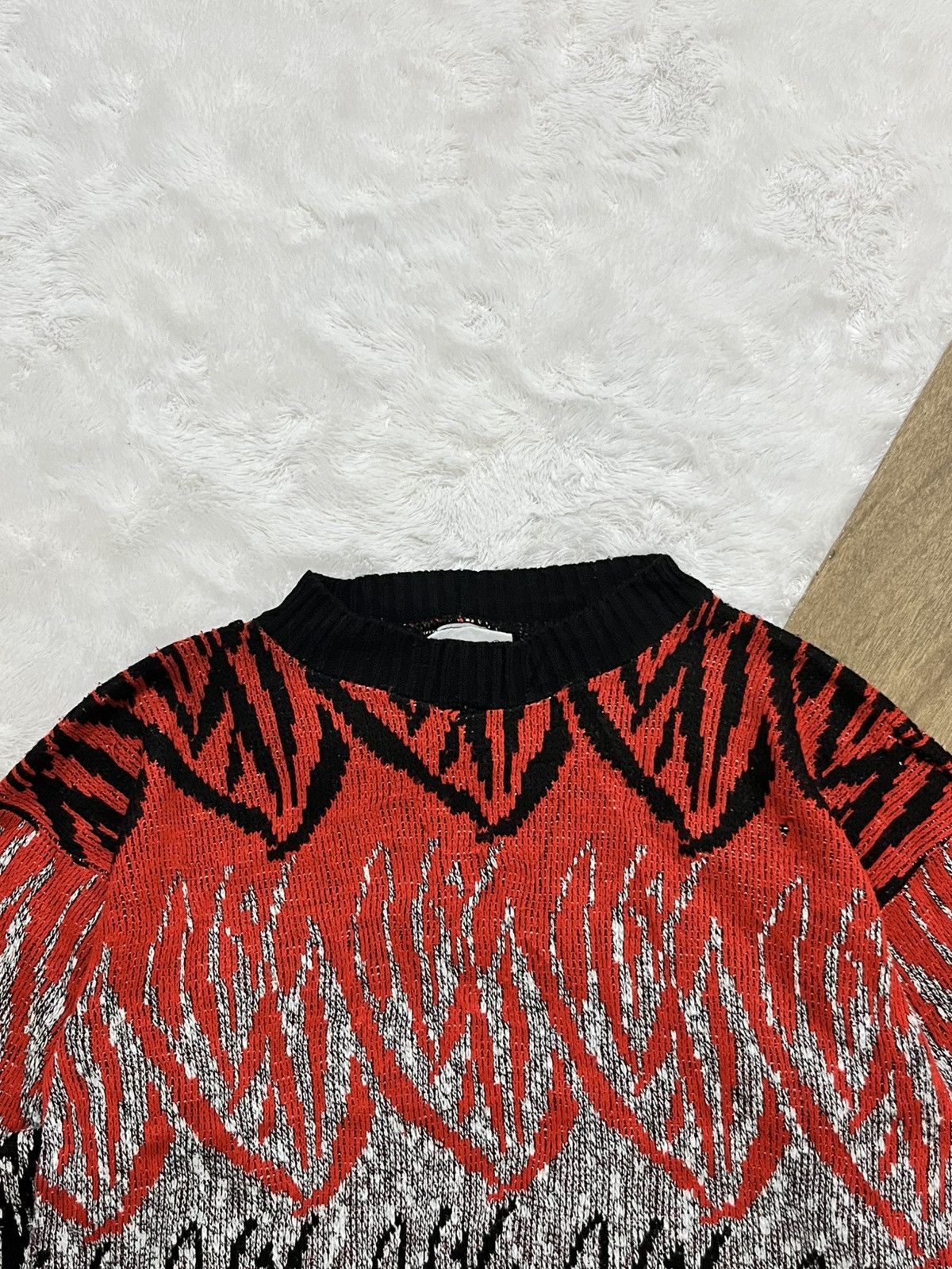 Other Vintage 90s Teasers Flame Pattern Knit Sweater Made In USA Size US L / EU 52-54 / 3 - 2 Thumbnail