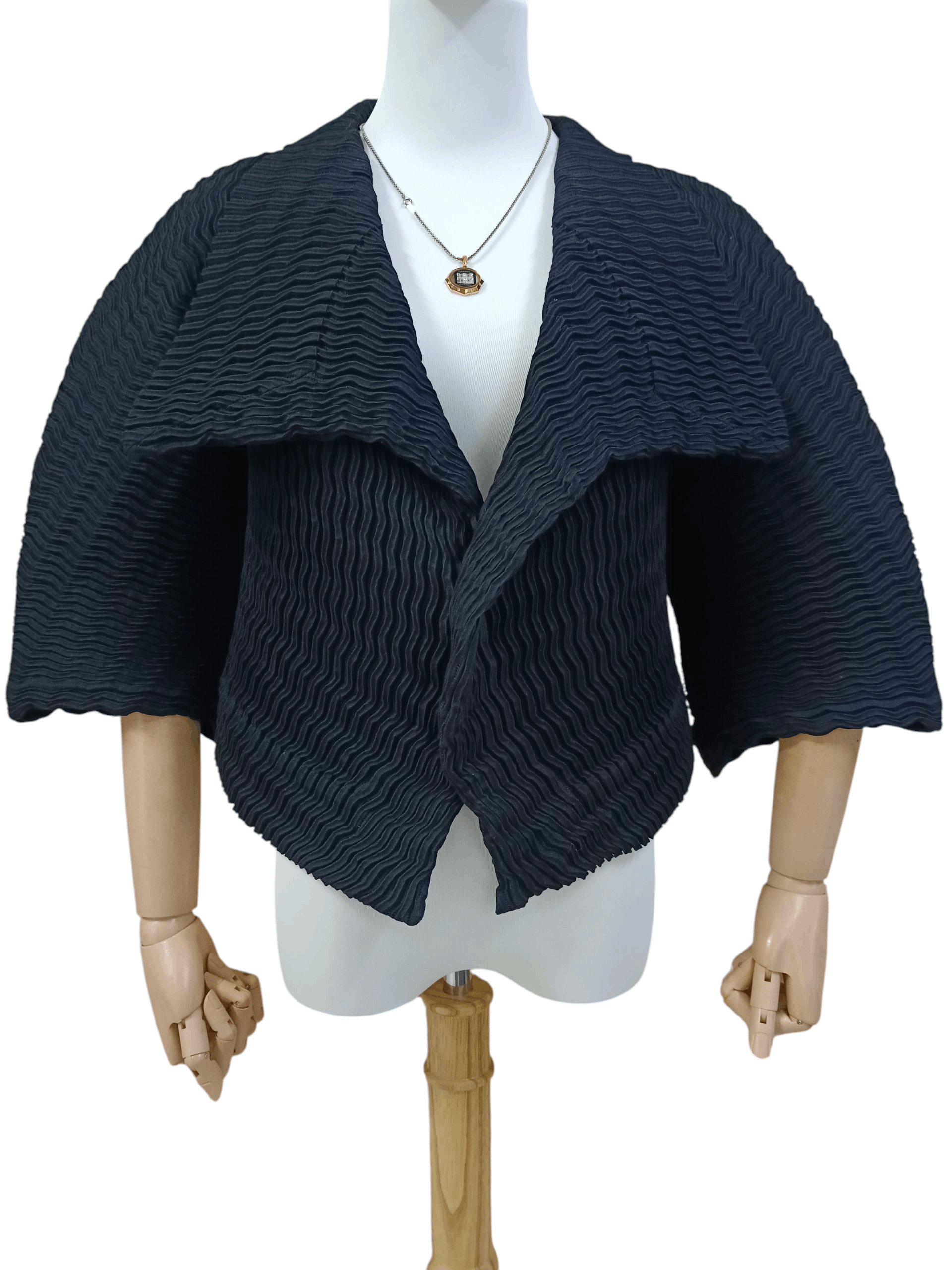 Pleats Please Issey Miyake ISSEY MIYAKE PLEATS BALERO JACKET Size M / US 6-8 / IT 42-44 - 1 Thumbnail