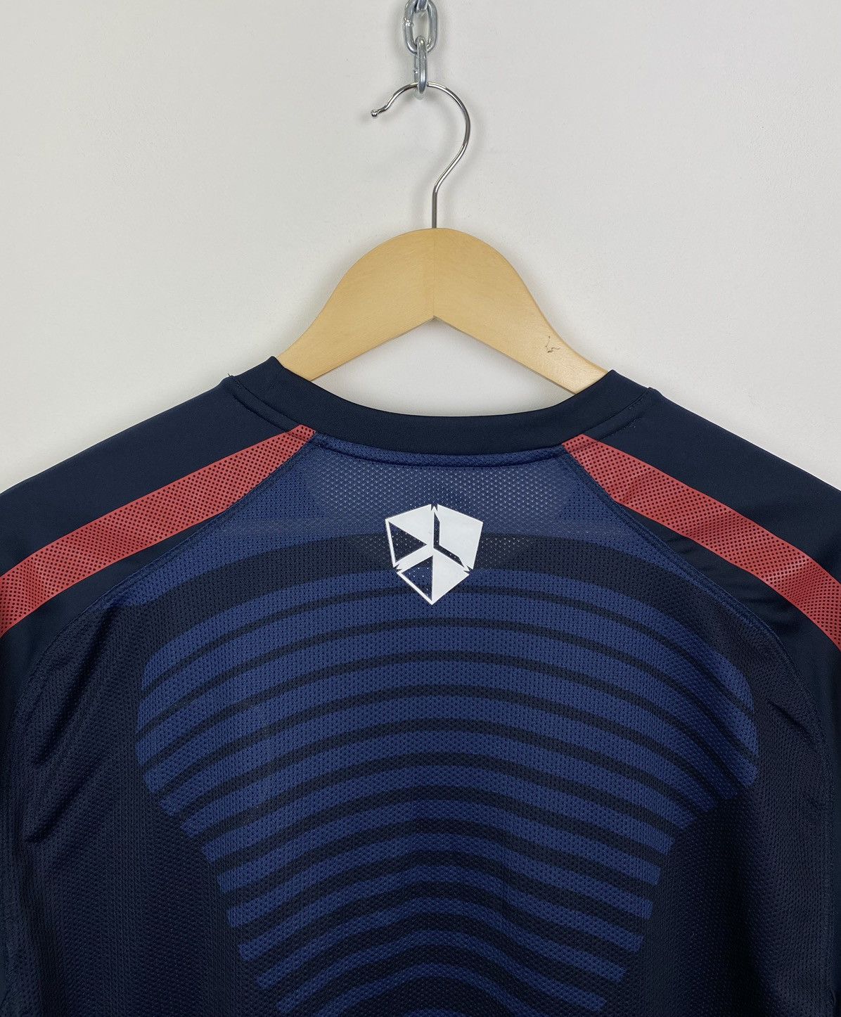 Nike Vintage Nike Arsenal Soccer Jersey Football Shirt Size XL Size US XL / EU 56 / 4 - 9 Thumbnail