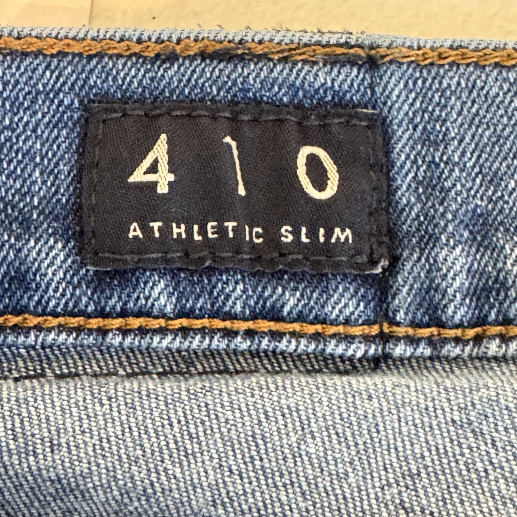 Lucky Brand Lucky Brand 410 Athletic Slim Jeans Mens 32x29 Blue Stretch Denim Medium Wash Slim 5-Pocket X Zip Mens Jeans Blue Size US 32 / EU 48 - 4 Thumbnail