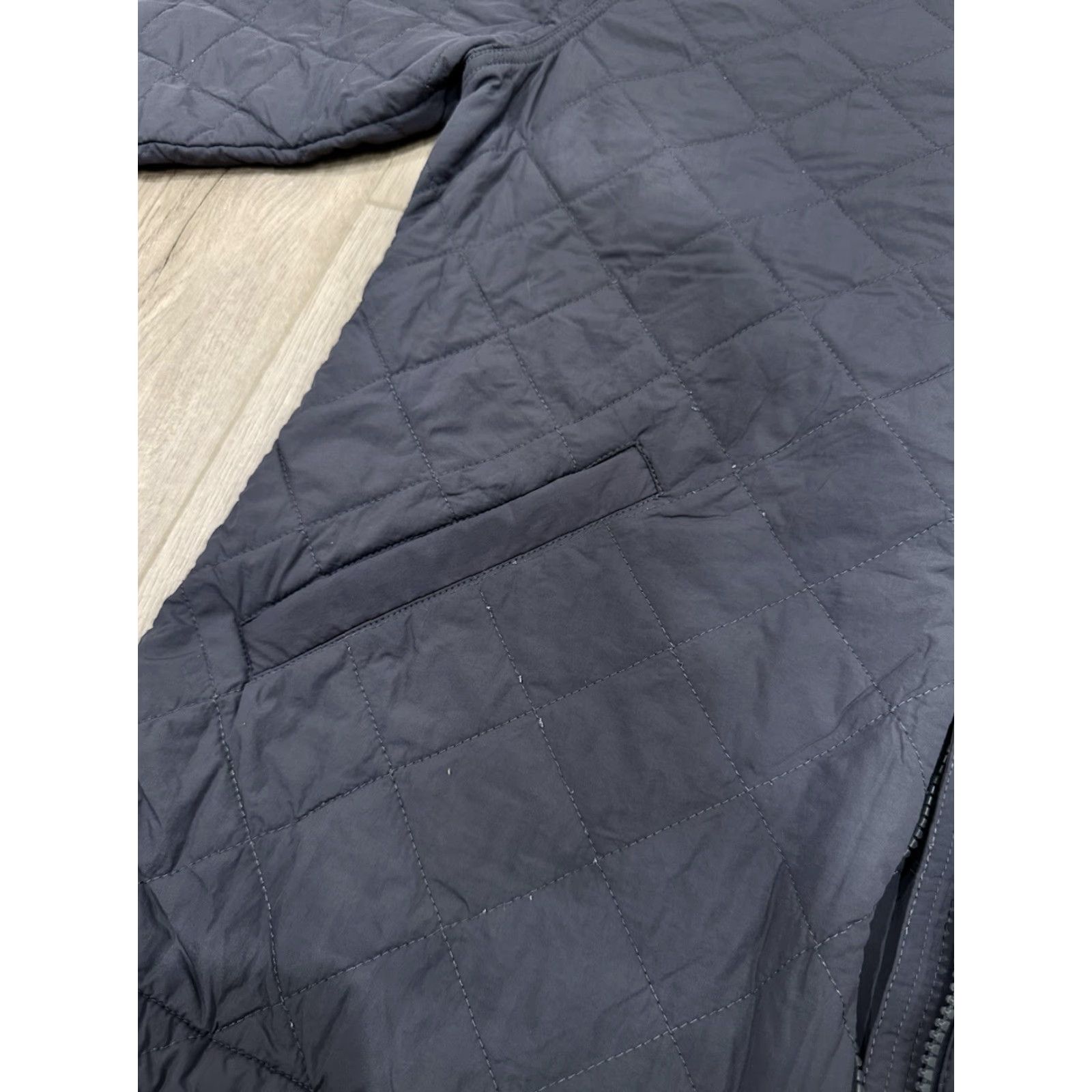 Taylor Stitch Taylor Stitch Jacket Bomber Gray sz 44 Quilted Mens Regular Size 44 Nylon Jacket Size US S / EU 44-46 / 1 - 5 Thumbnail