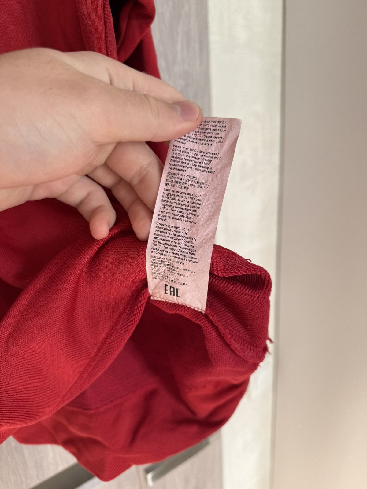 Iceberg Iceberg red hoodie y2k Size US M / EU 48-50 / 2 - 6 Thumbnail