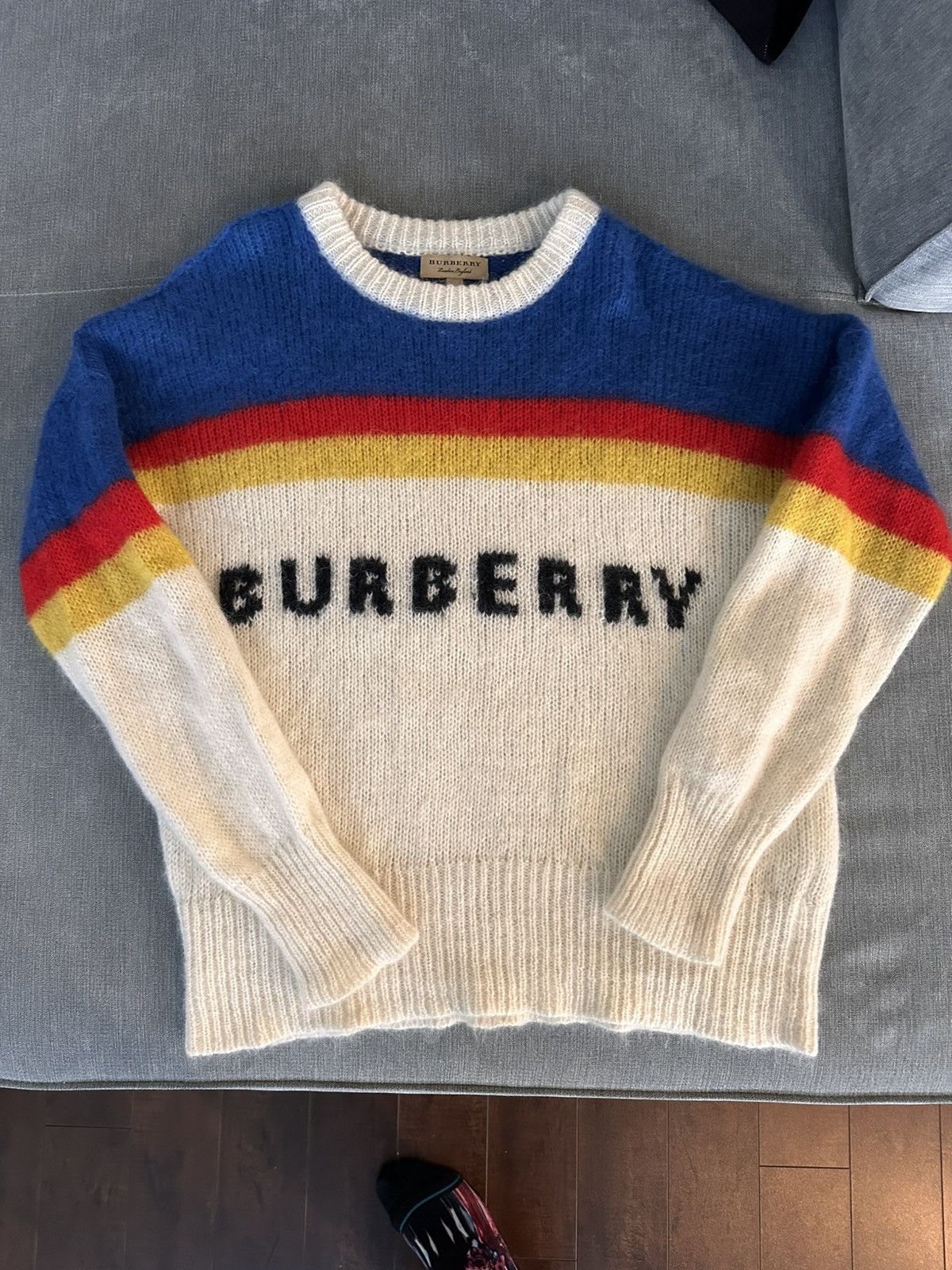 Burberry Burberry Mohair logo knit sweater Size US XL / EU 56 / 4 - 6 Thumbnail