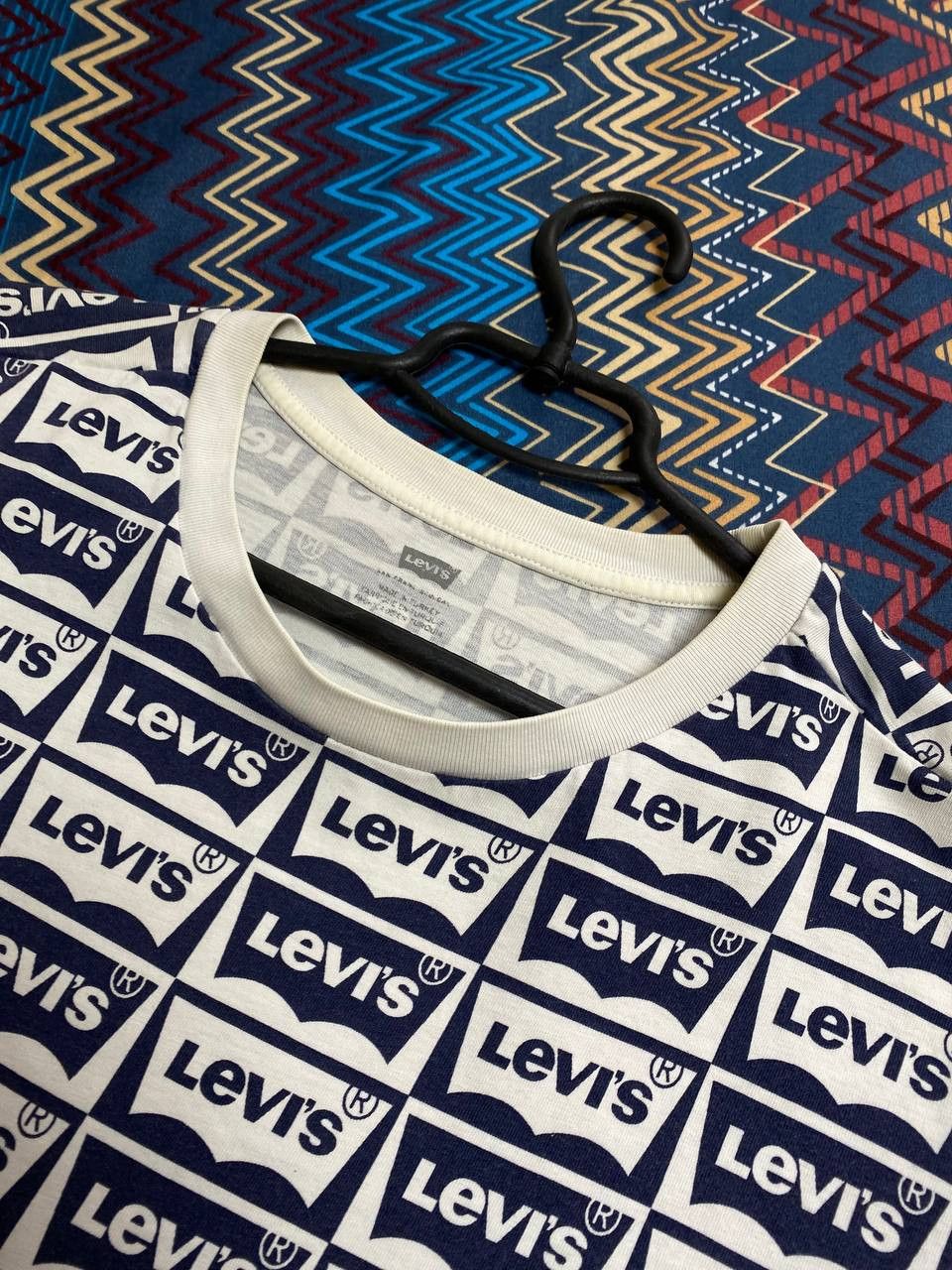 Levi's × Vintage Vintage Levi's Multiprint Logo T-Shirt Retro 90s Size US M / EU 48-50 / 2 - 2 Thumbnail