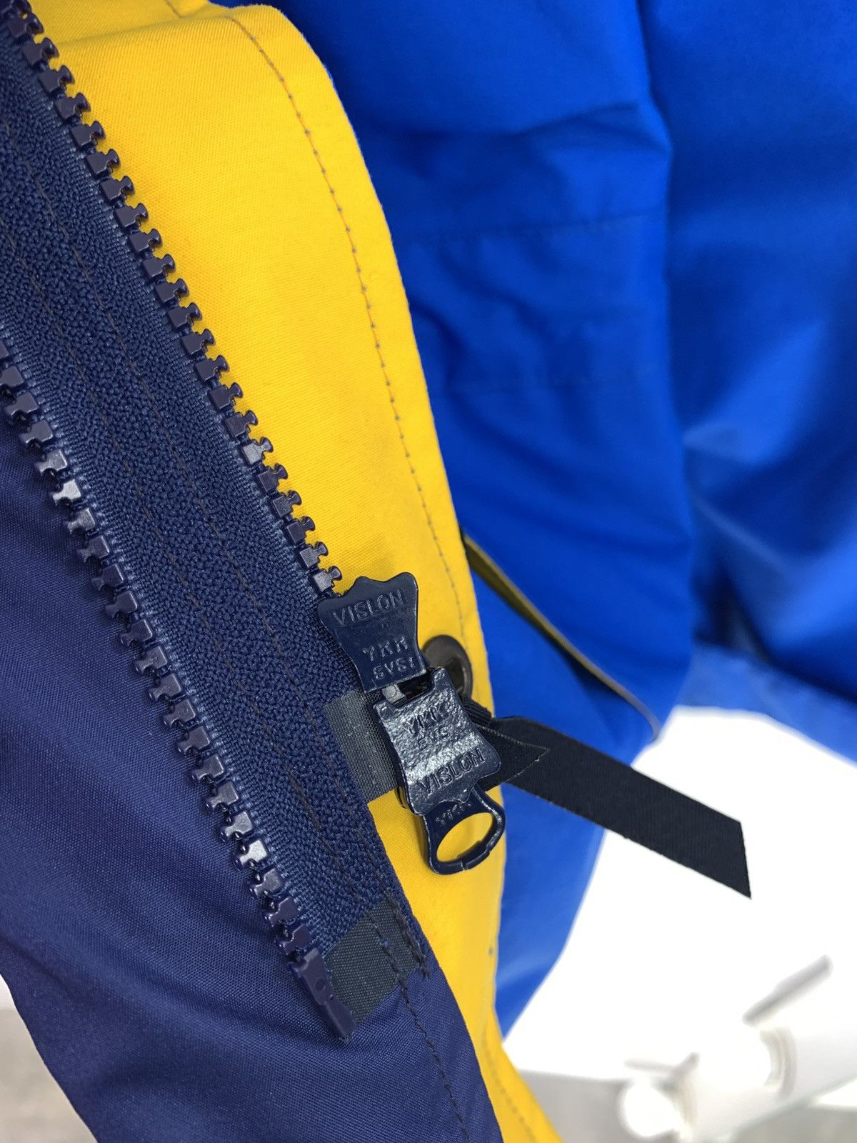 Berghaus × Vintage Berghaus Mera Peak Gore-Tex Hooded Jacket M Size Size US M / EU 48-50 / 2 - 11 Thumbnail