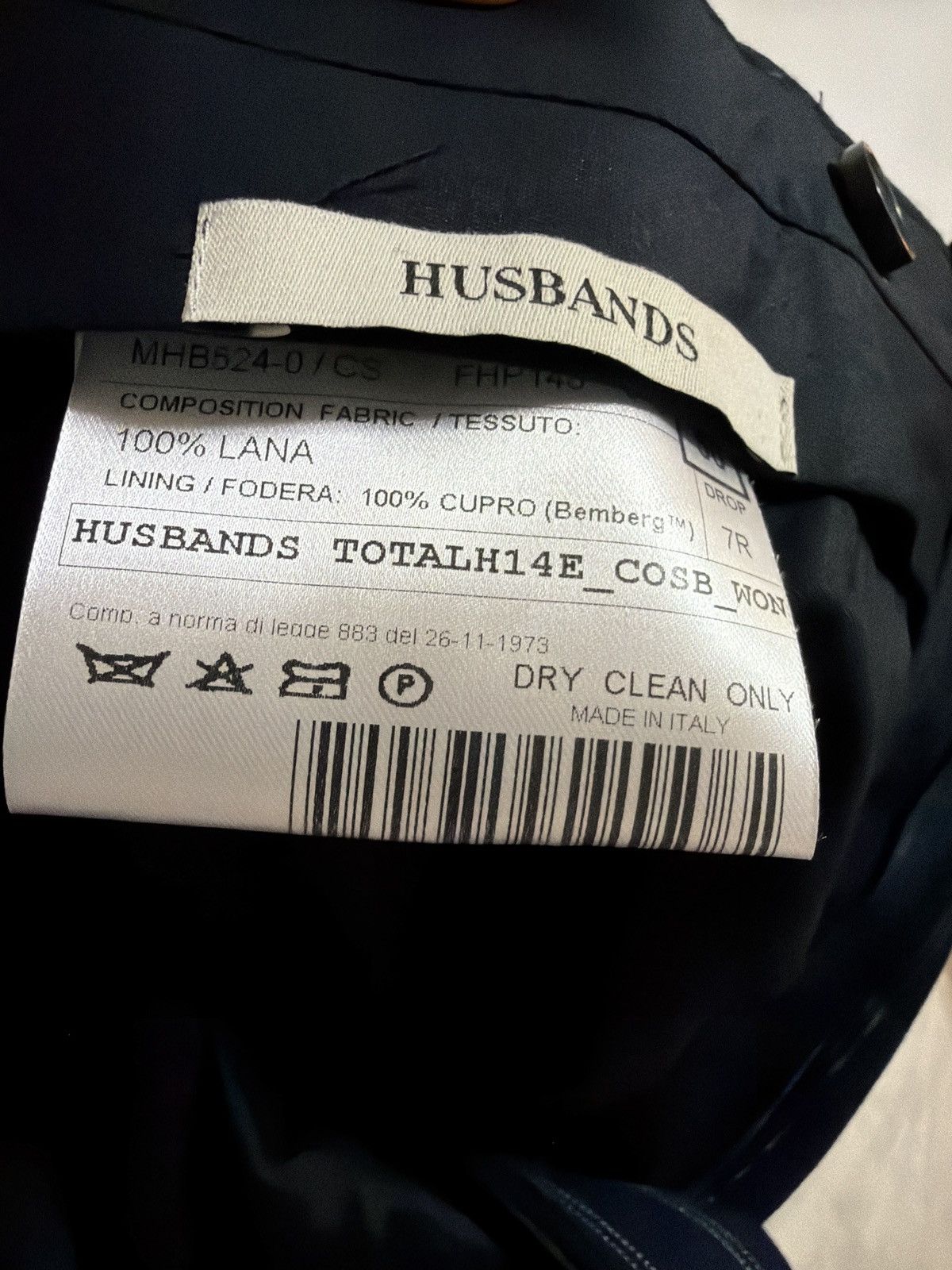 HUSBANDS SINGLE-BREASTED SUIT NAVY WITH LIGHT GREY PINSTRIPES Size 52R - 8 Thumbnail