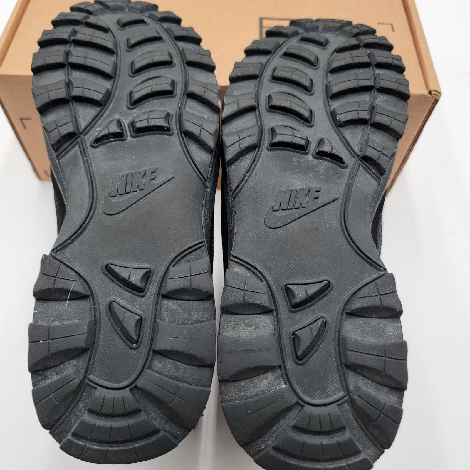 Nike Nike Manoadome 'Triple Black' Mens Sz 9.5 844358 003 (181) Size US 9.5 / EU 42-43 - 5 Thumbnail