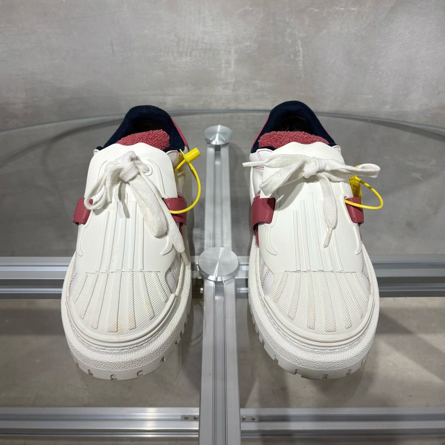 Dior Dior White Red Shell-Toe Sneakers Size US 6 / IT 36 - 1 Thumbnail
