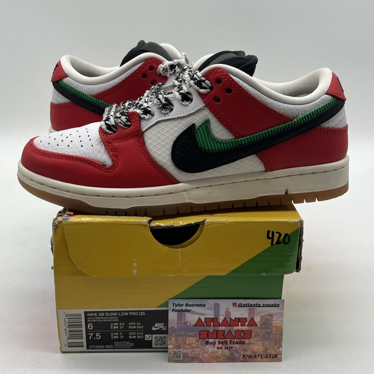 Nike Frame skate x Nike dunk low habibi Size US 6 / EU 39 - 1 Thumbnail