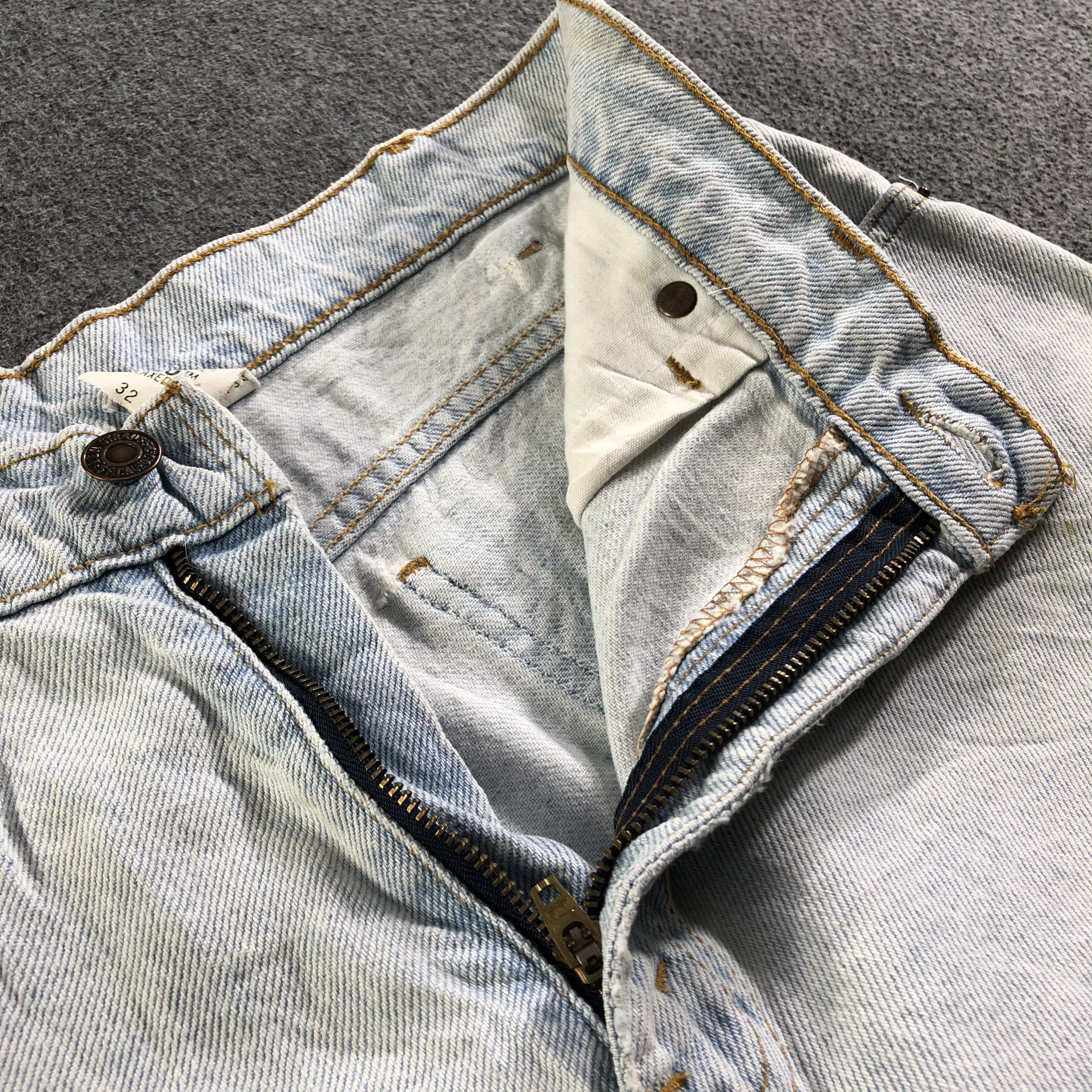 Levi's × Vintage Vintage Light Wash Levis 550 Jeans-J4438 Size 32" / US 10 / IT 46 - 8 Thumbnail