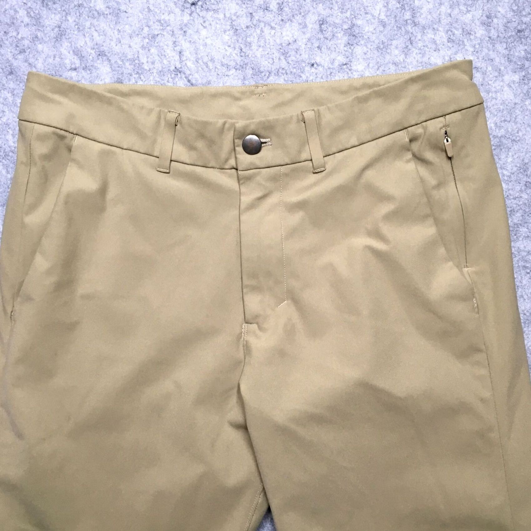 Lululemon Lululemon ABC Pant Mens 30x30 Beige Chino Slim Performance Golf Flat Front Classic Pockets Logo Size US 30 / EU 46 - 3 Thumbnail