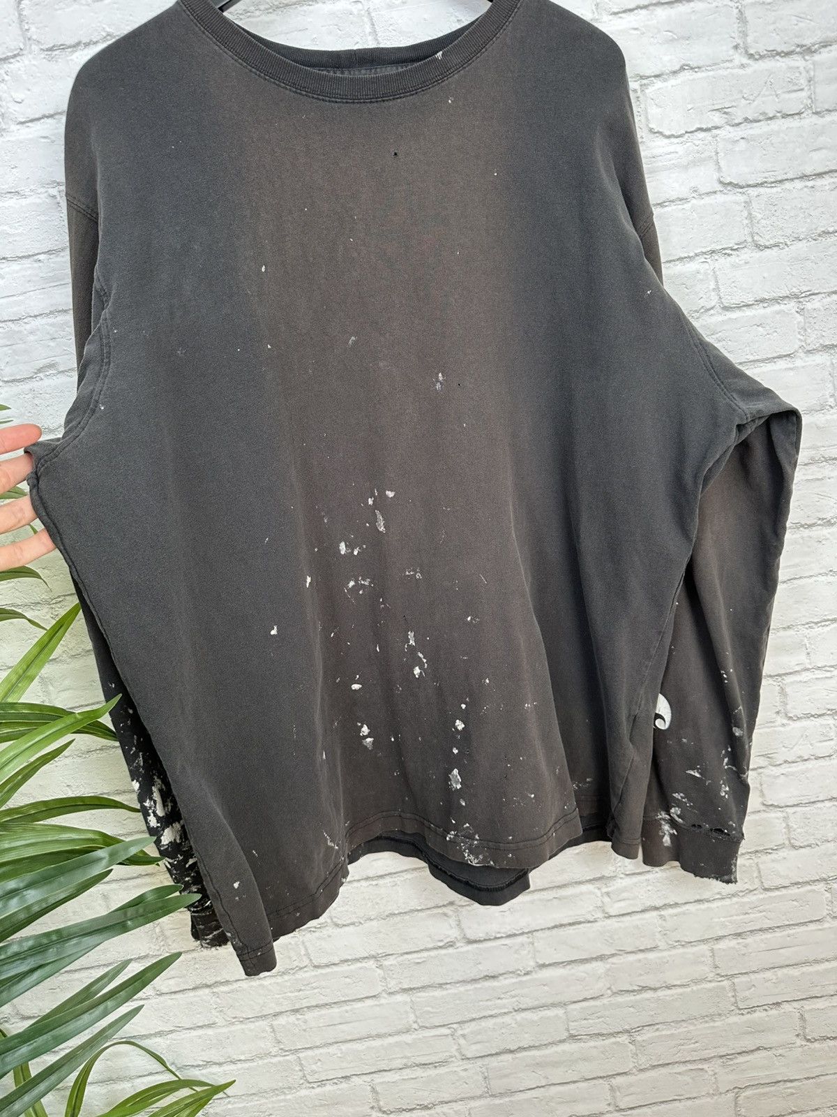 Carhartt (XXL) SICK PAINT THRASHED Faded Carhartt Longsleeve Tee Size US XXL / EU 58 / 5 - 8 Thumbnail