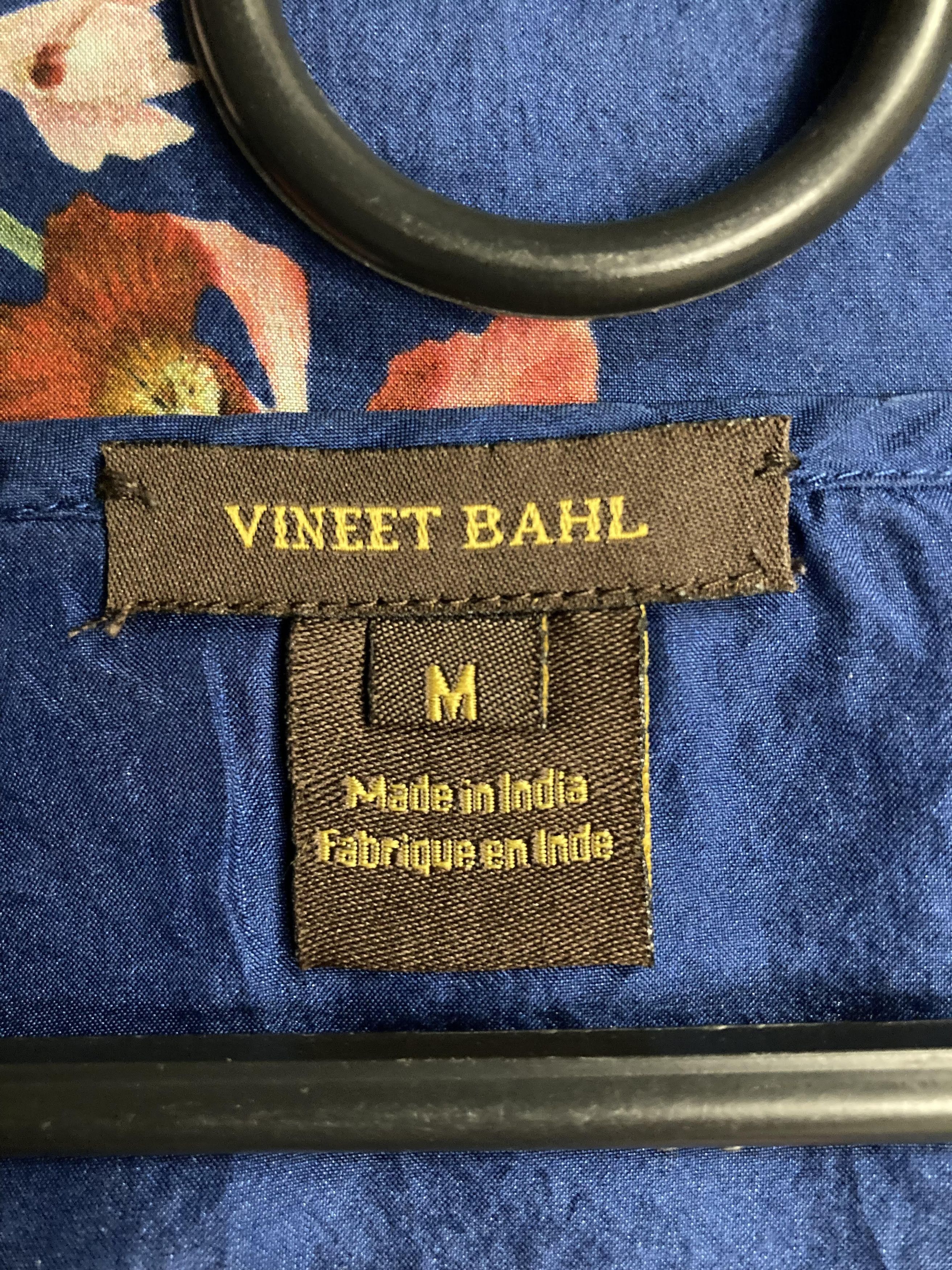 Japanese Brand × Vintage Vintage Vineet Bahl Natural Silk Blue Flower Top Blouse Size M / US 6-8 / IT 42-44 - 3 Thumbnail
