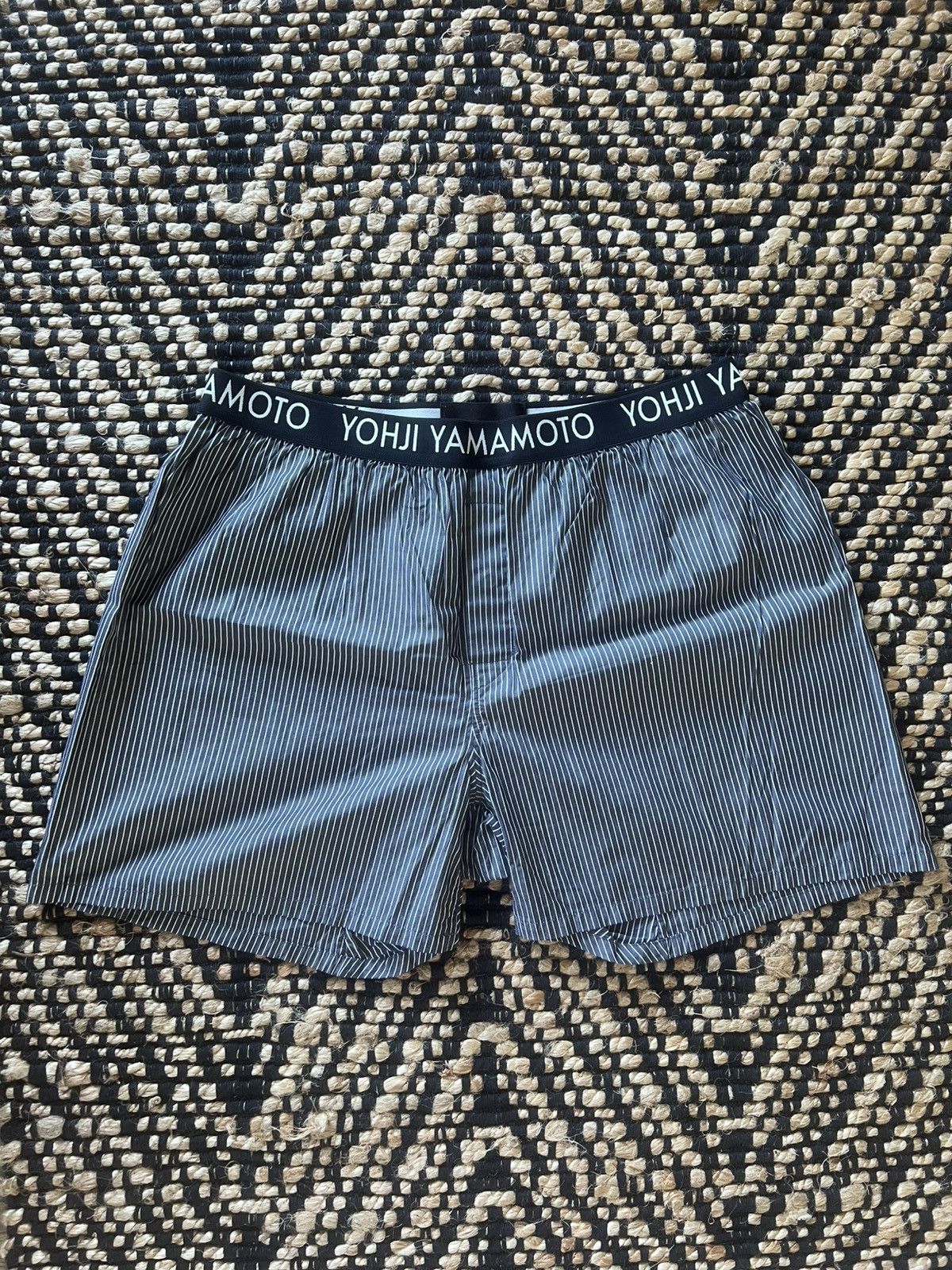 Yohji Yamamoto Yohji Yamamoto Pour Homme AW09 Black/White Pinstripe Shorts Size US 34 / EU 50 - 1 Thumbnail