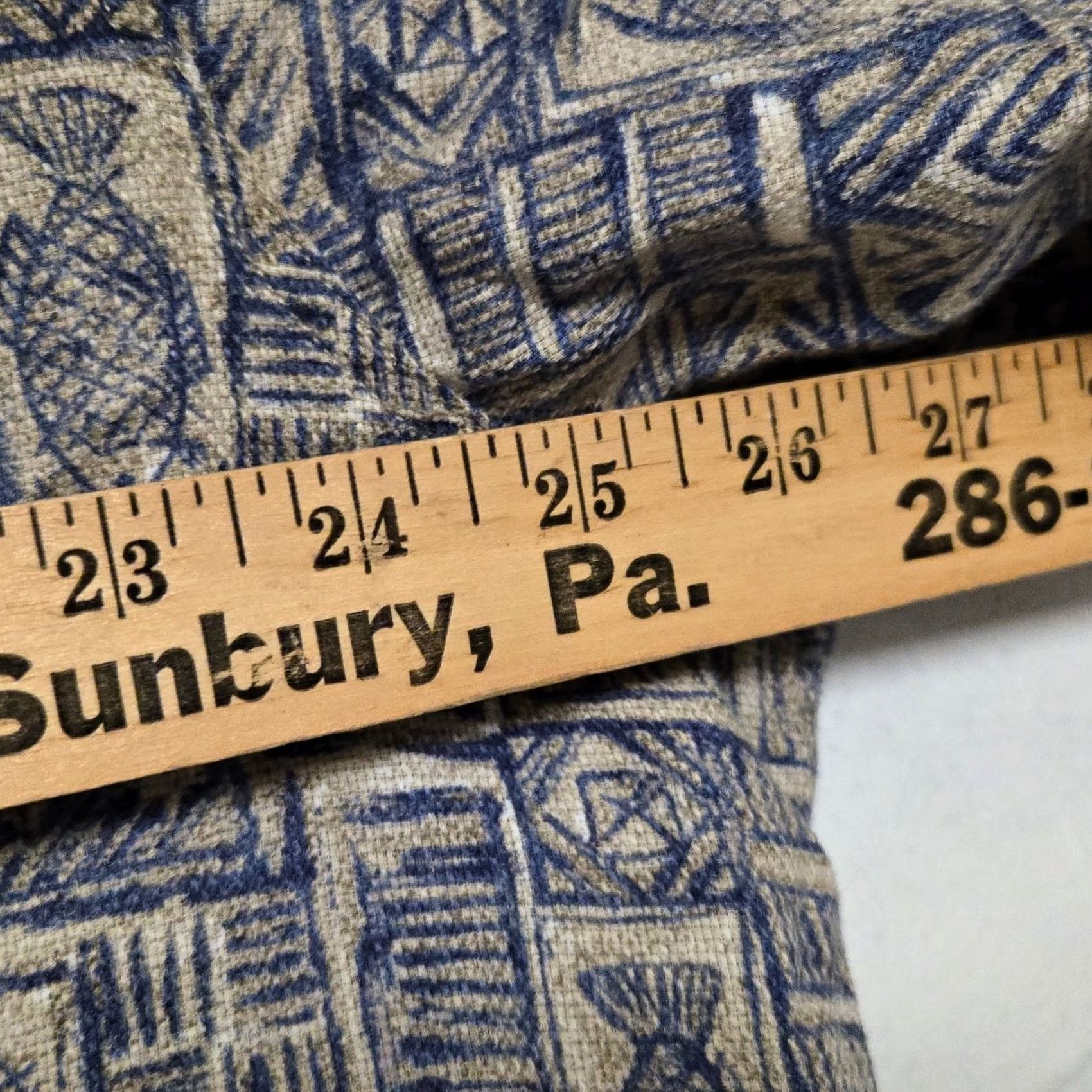 Vintage VINTAGE Woolrich Button Down Shirt Mens XL Knit Cotton SS Fish Print Blue Tan Mens Shrt XL Tan Fish Print Woolrich Size US XL / EU 56 / 4 - 6 Thumbnail