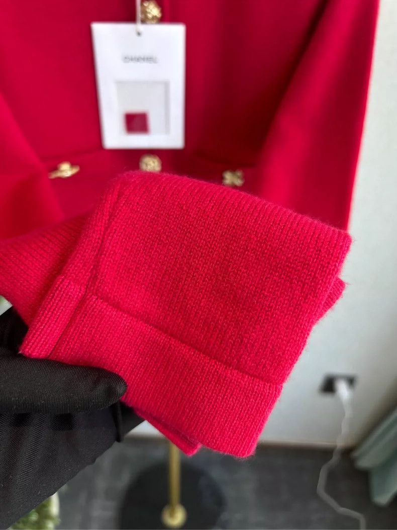 Chanel Chanel 22b badge knitted cardigan rose red coat Size XXS / US 00 / IT 34 - 3 Thumbnail