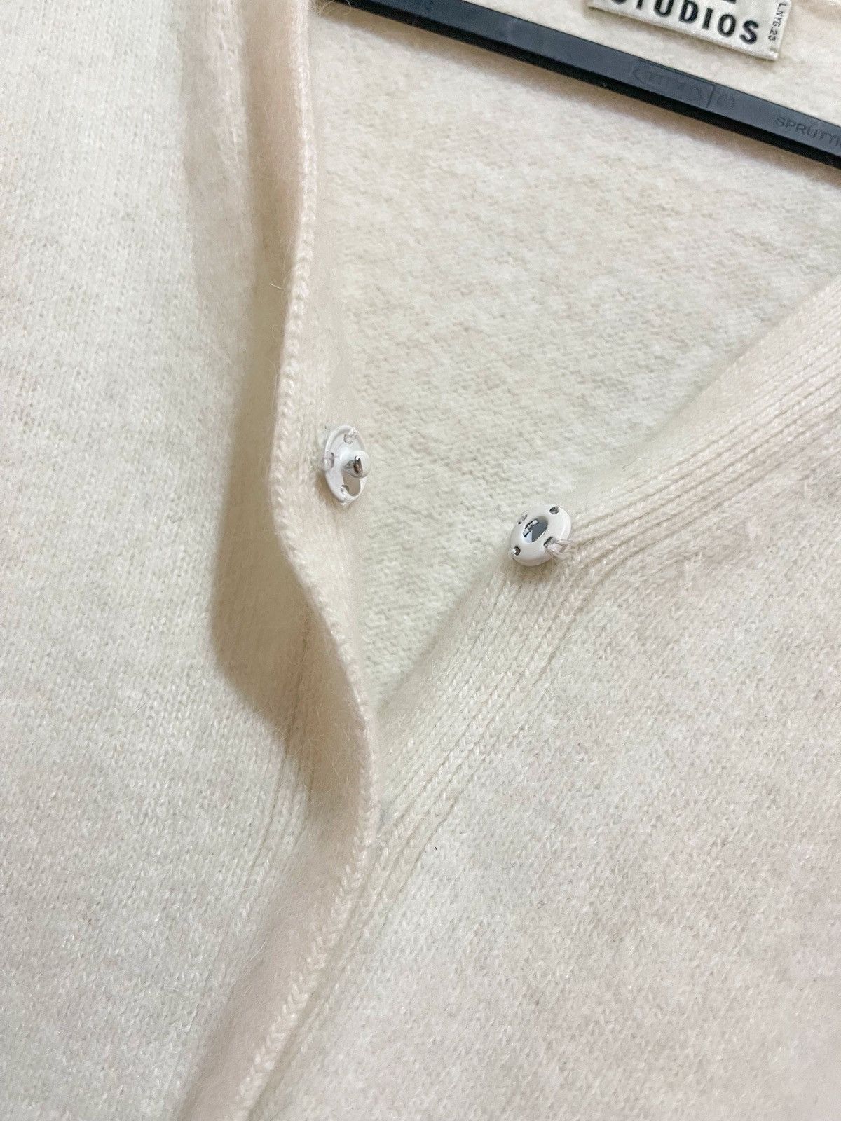 Acne Studios Acne Studios Lesley Angora PSS13 Knit Cardigan Size S / US 4 / IT 40 - 3 Thumbnail