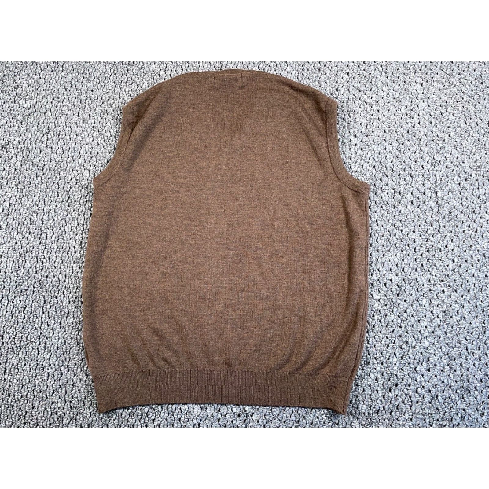 Vintage VINTAGE Monte Carlo Wool V-Neck Sweater Vest Men Adult Large 44 Brown Lightweight Knit 80s 90s Preppy Retro Vest Mens Size US L / EU 52-54 / 3 - 2 Thumbnail