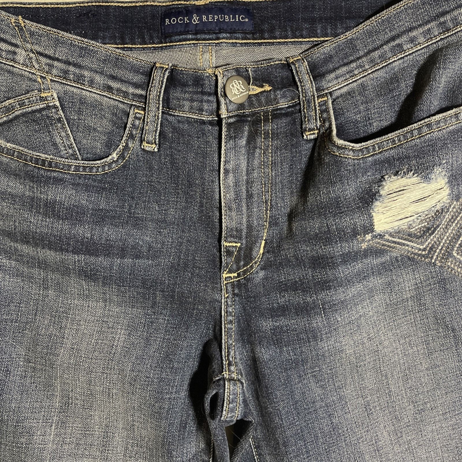 Rock & Republic Rock & Republic Berlin Women’s Sz 6M Distressed/ Embroidered Size 28" / US 6 / IT 42 - 3 Thumbnail
