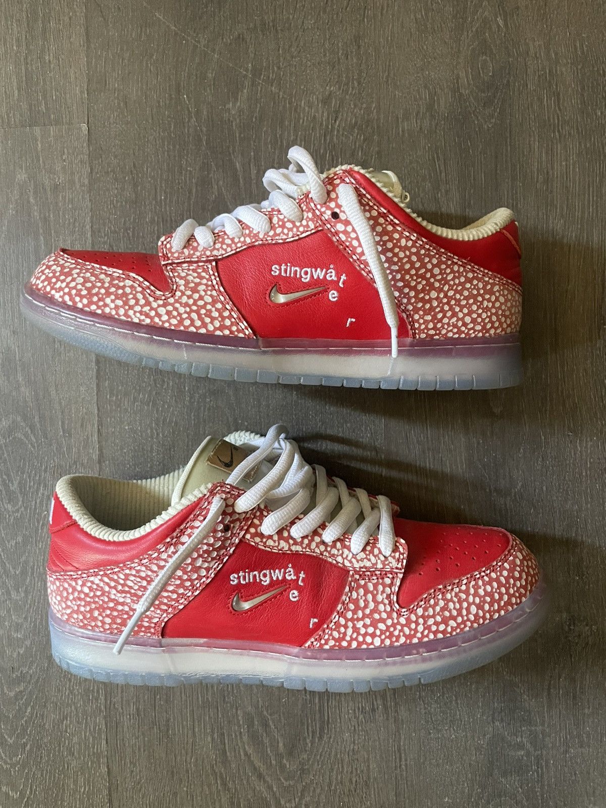Nike Nike SB Dunk Low x Stingwater Magic Mushroom Size US 9.5 / EU 42-43 - 2 Thumbnail