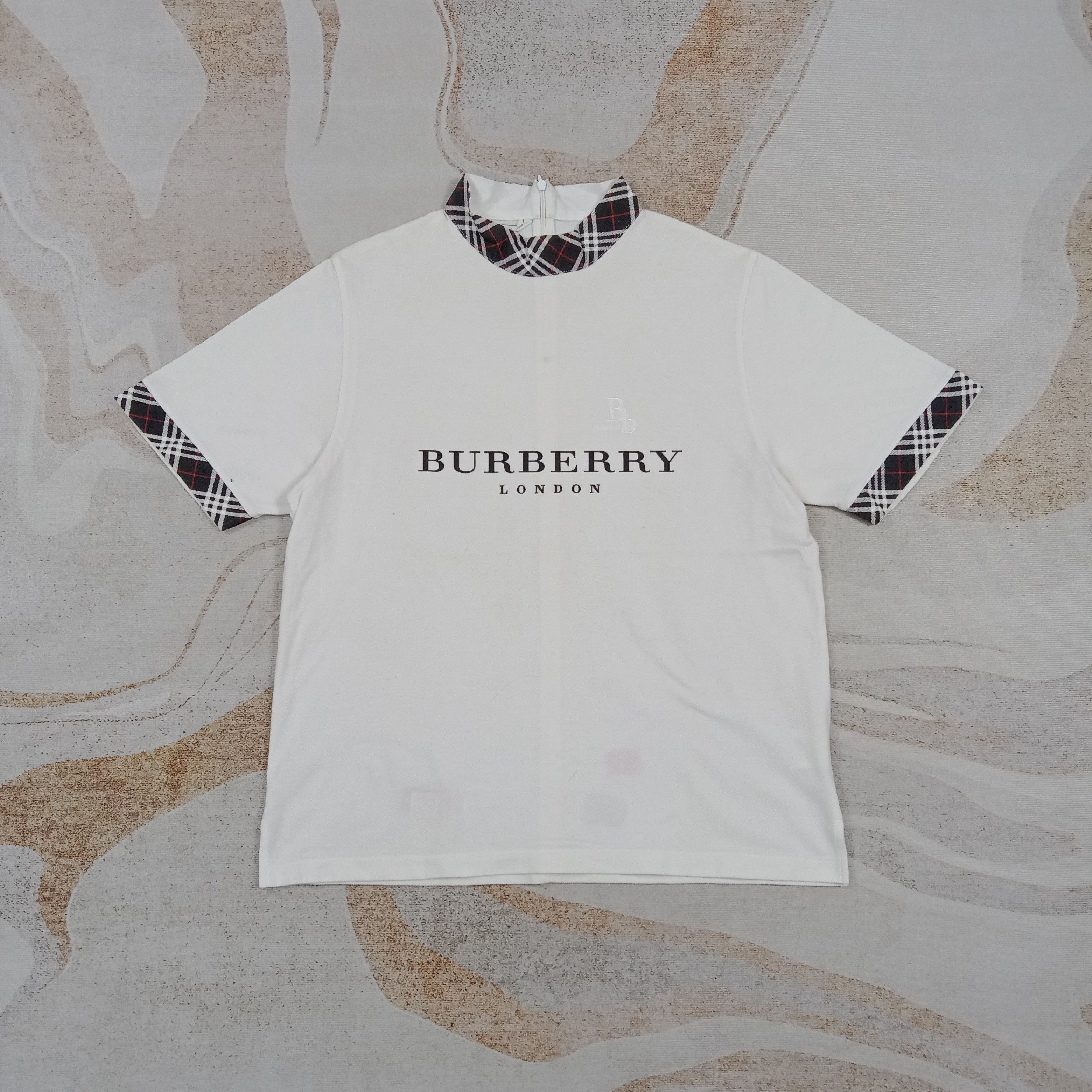 Burberry Burberrys Nova Check Half Zipper Tshirt C285N4 Size US M / EU 48-50 / 2 - 1 Thumbnail