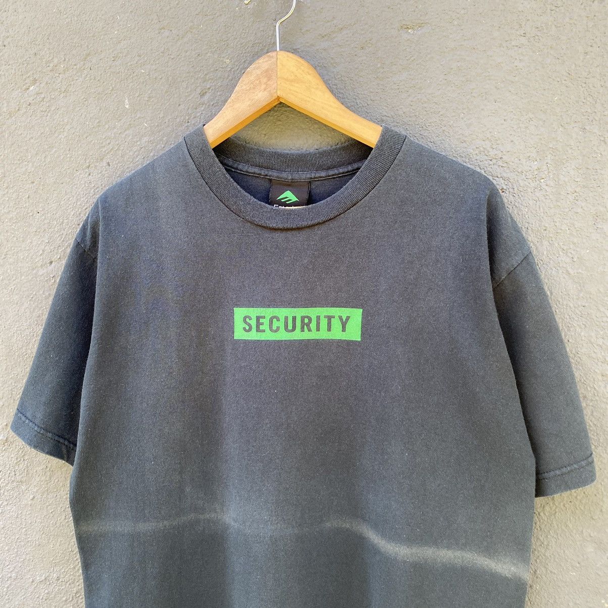 Emerica Thrashed Faded Vintage Y2K Emerica Hookups Pornstar ERD TEE Size US L / EU 52-54 / 3 - 2 Thumbnail