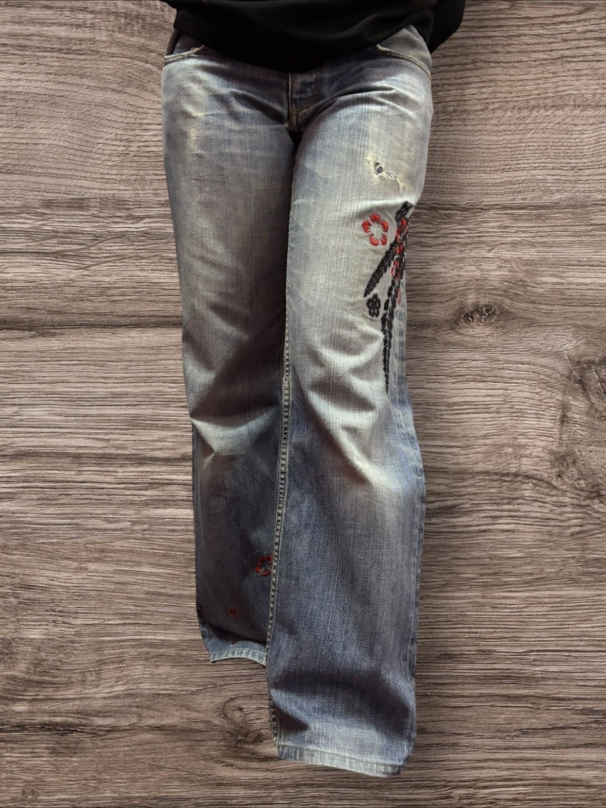 Takeo Kikuchi Y2k Takeo Kikuchi Japan Florish Embroidery Jeans Size 30" / US 8 / IT 44 - 2 Thumbnail