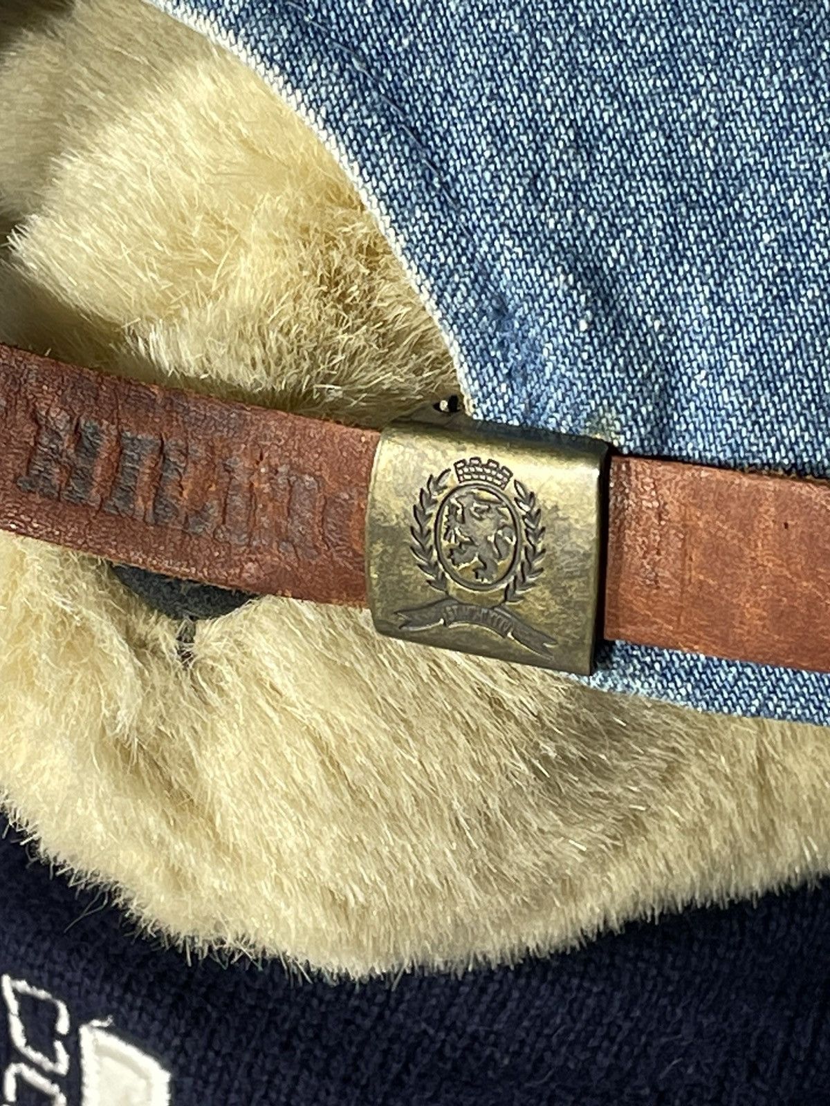 Tommy Hilfiger × Vintage Cap Tommy Hilfiger Lion Crest Denim OG Vintage 90’s Size ONE SIZE - 8 Thumbnail