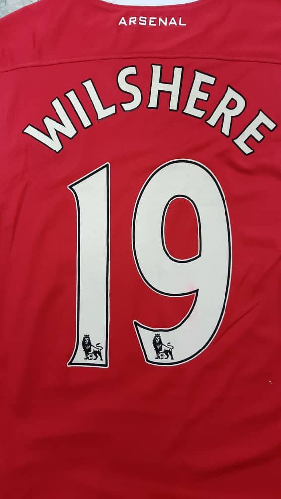 Nike ARSENAL NIKE HOME JERSEY 2009/10, Size Small, WILLSHERE#19 Size US S / EU 44-46 / 1 - 6 Thumbnail