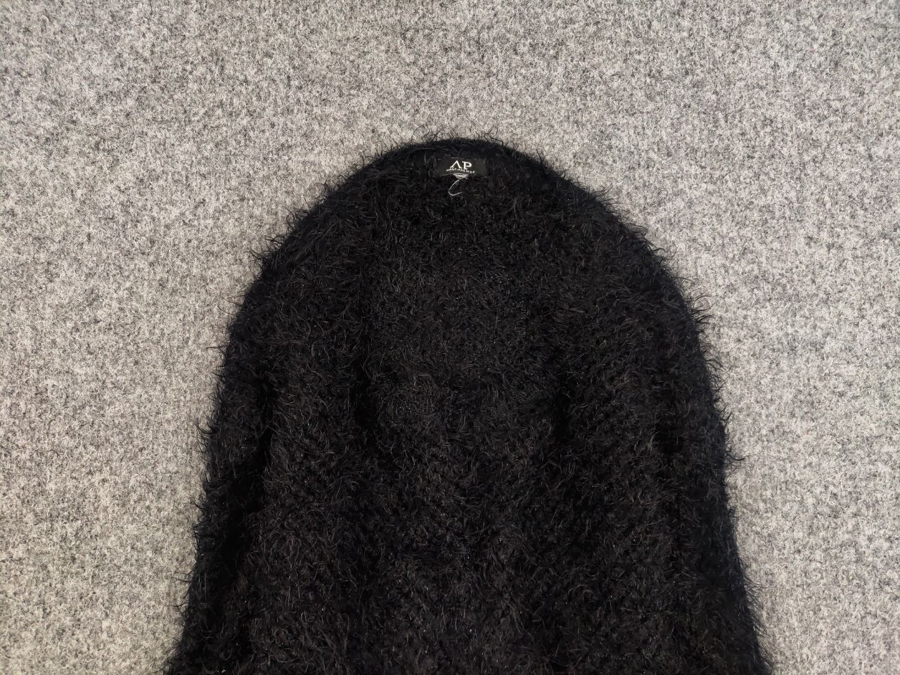 Japanese Brand Vintage Japanese Black Mohair Style Fuzzy Sweater Y2K Hype Size US S / EU 44-46 / 1 - 2 Thumbnail