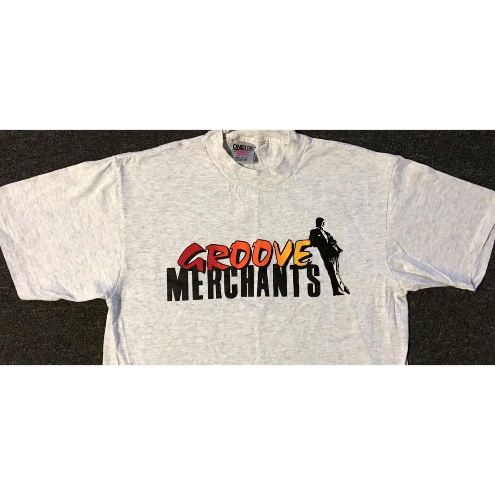 Vintage VINTAGE Groove Merchants Band Faded Shirt M USA Jazz Gray Short Sleeve T-Shirt Mens 90s 80s 70s Rock Grunge Concert Festival Music USA Band Size US M / EU 48-50 / 2 - 7 Thumbnail