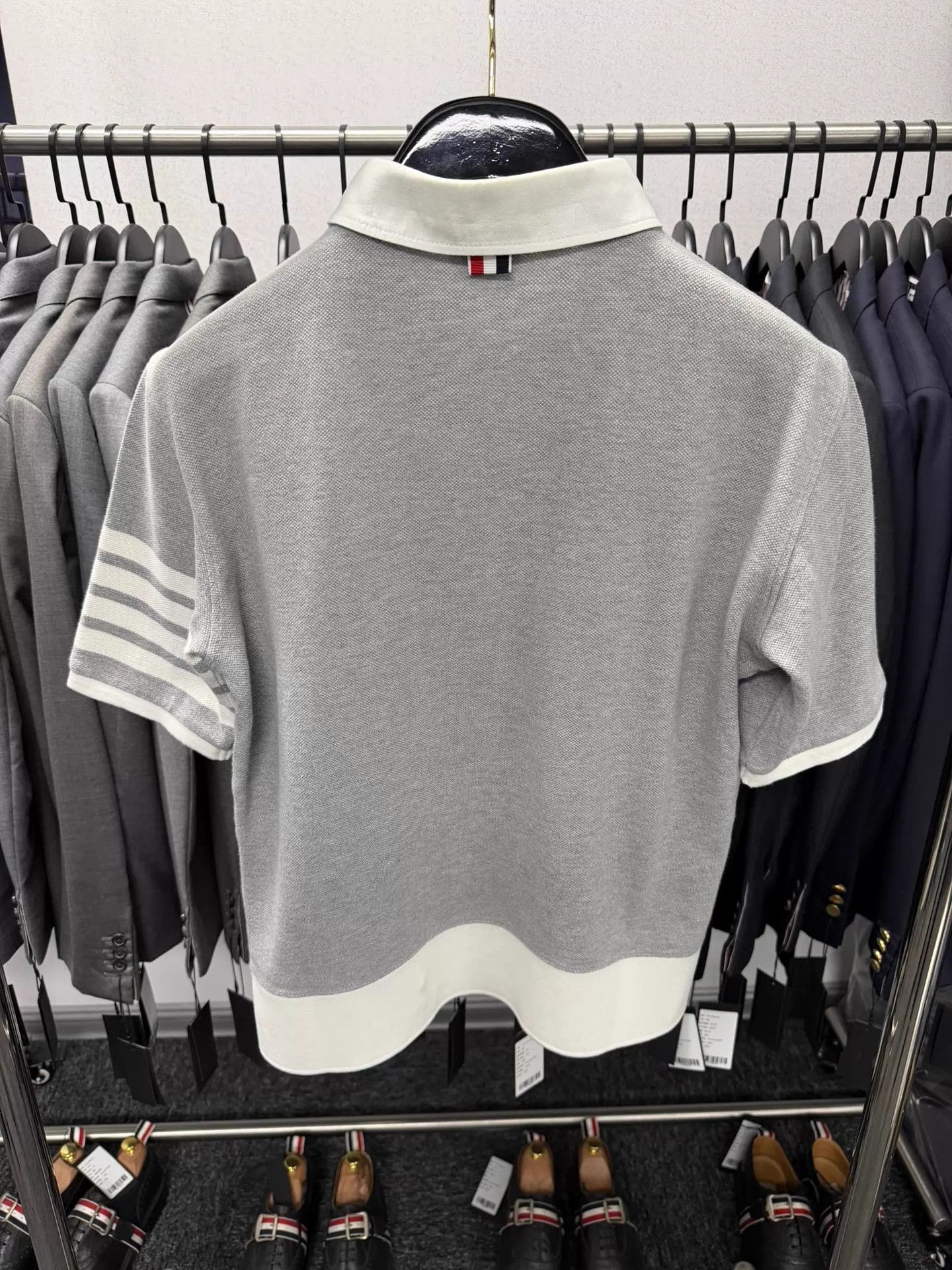 Thom Browne Thom Browne 4-Bar Gray Polo Shirt Size 2 Men's Size US M / EU 48-50 / 2 - 2 Thumbnail