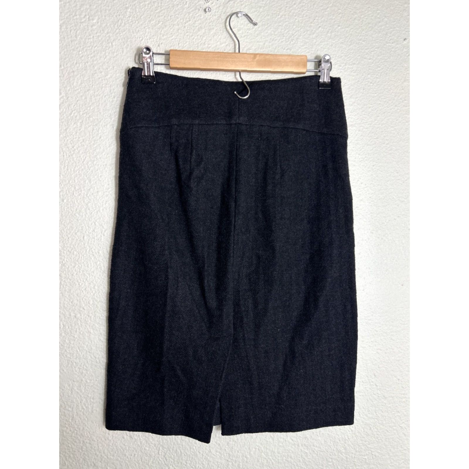 Banana Republic BANANA REPUBLIC Women's Herringbone Pencil Skirt 100% Wool Size 6 Dark Gray Size 28" / US 6 / IT 42 - 5 Thumbnail